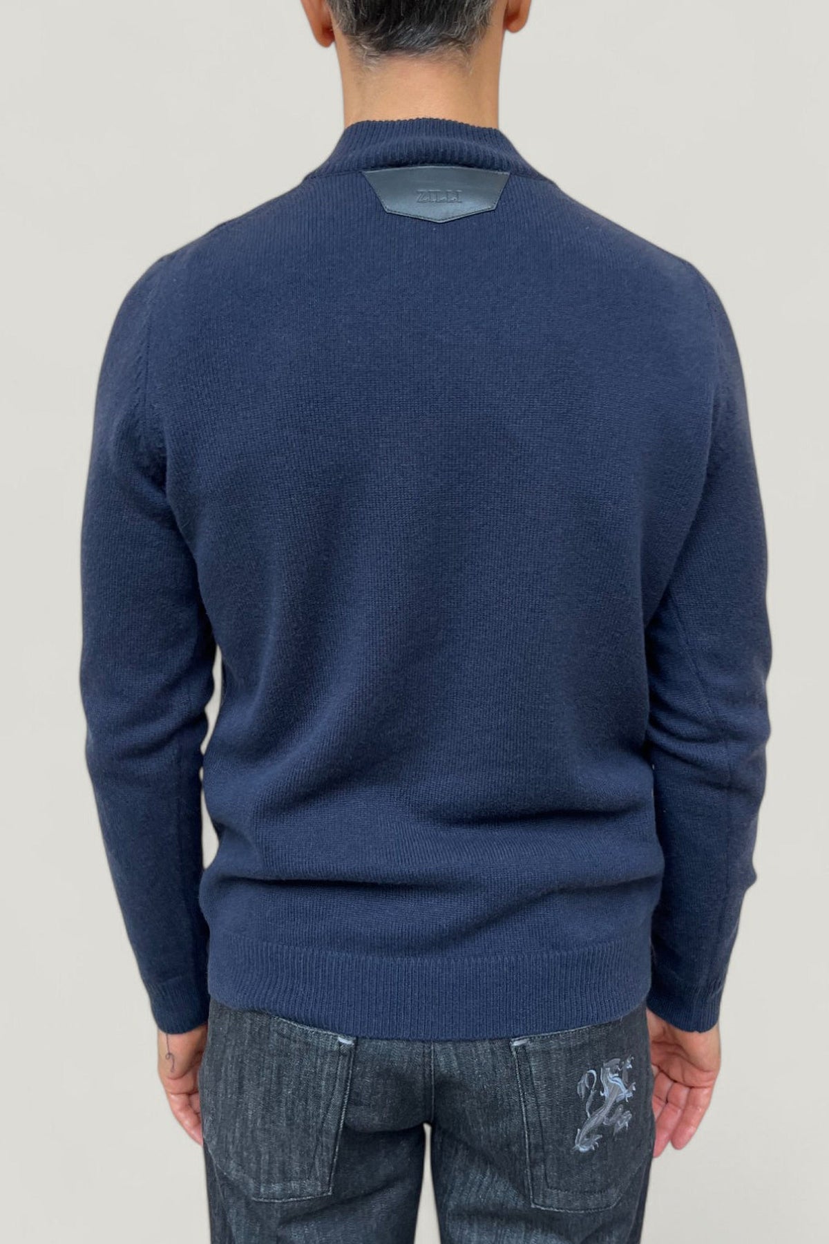 Long-sleeved, high-neck cashmere jumper - Dark Navy