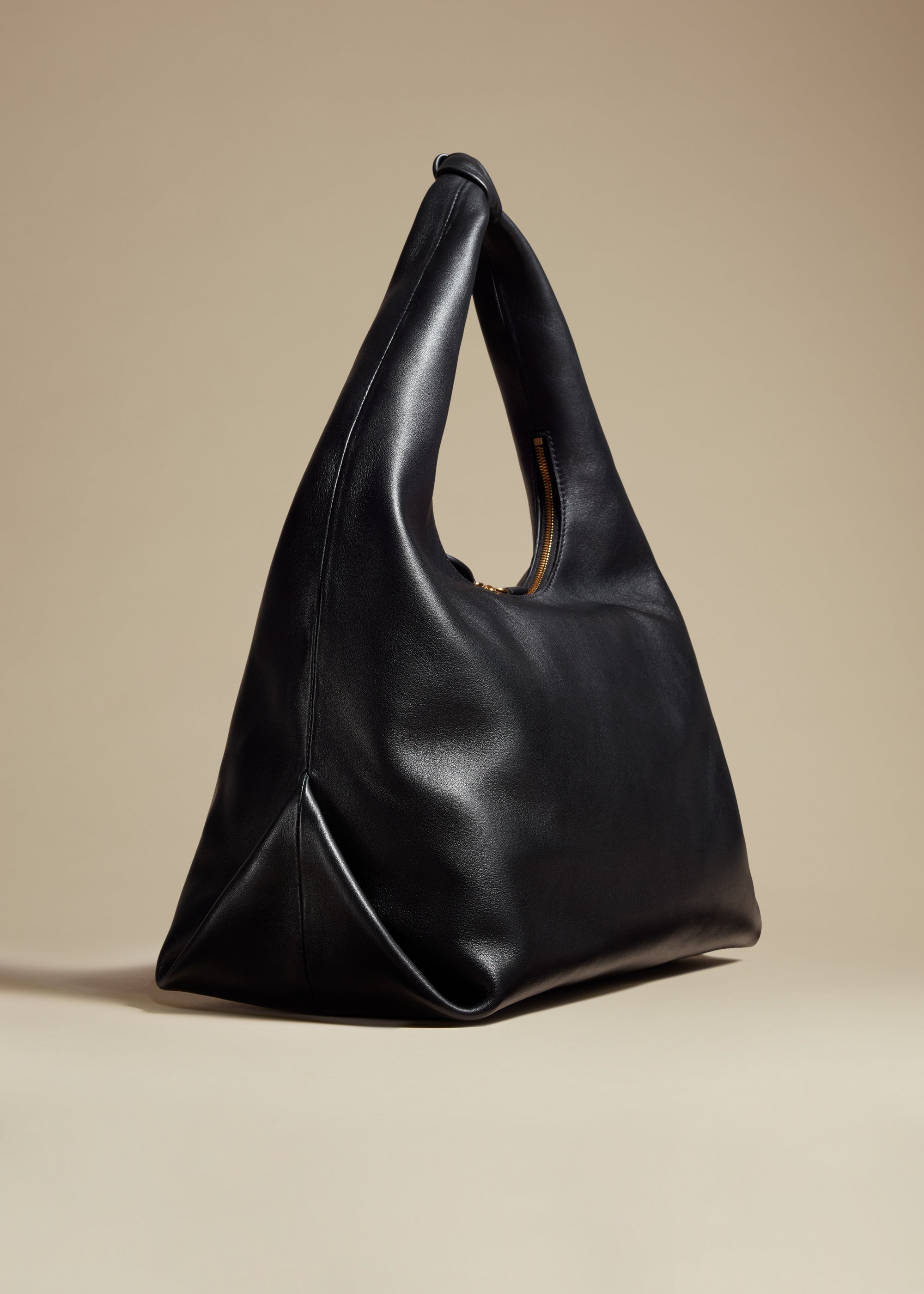 Large Beatrice hobo in leather - Black