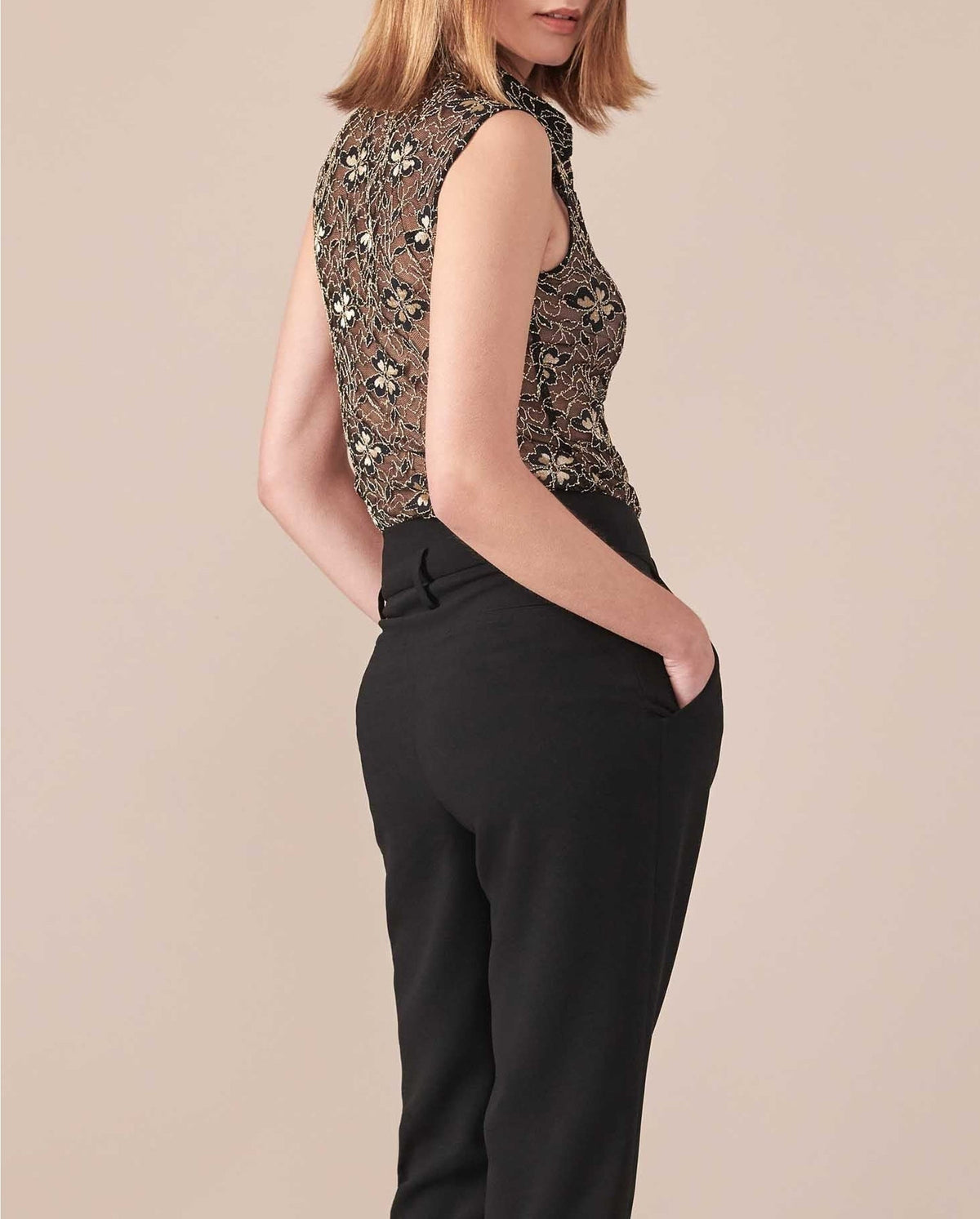 Chemise Laura sans manches en dentelle - Black