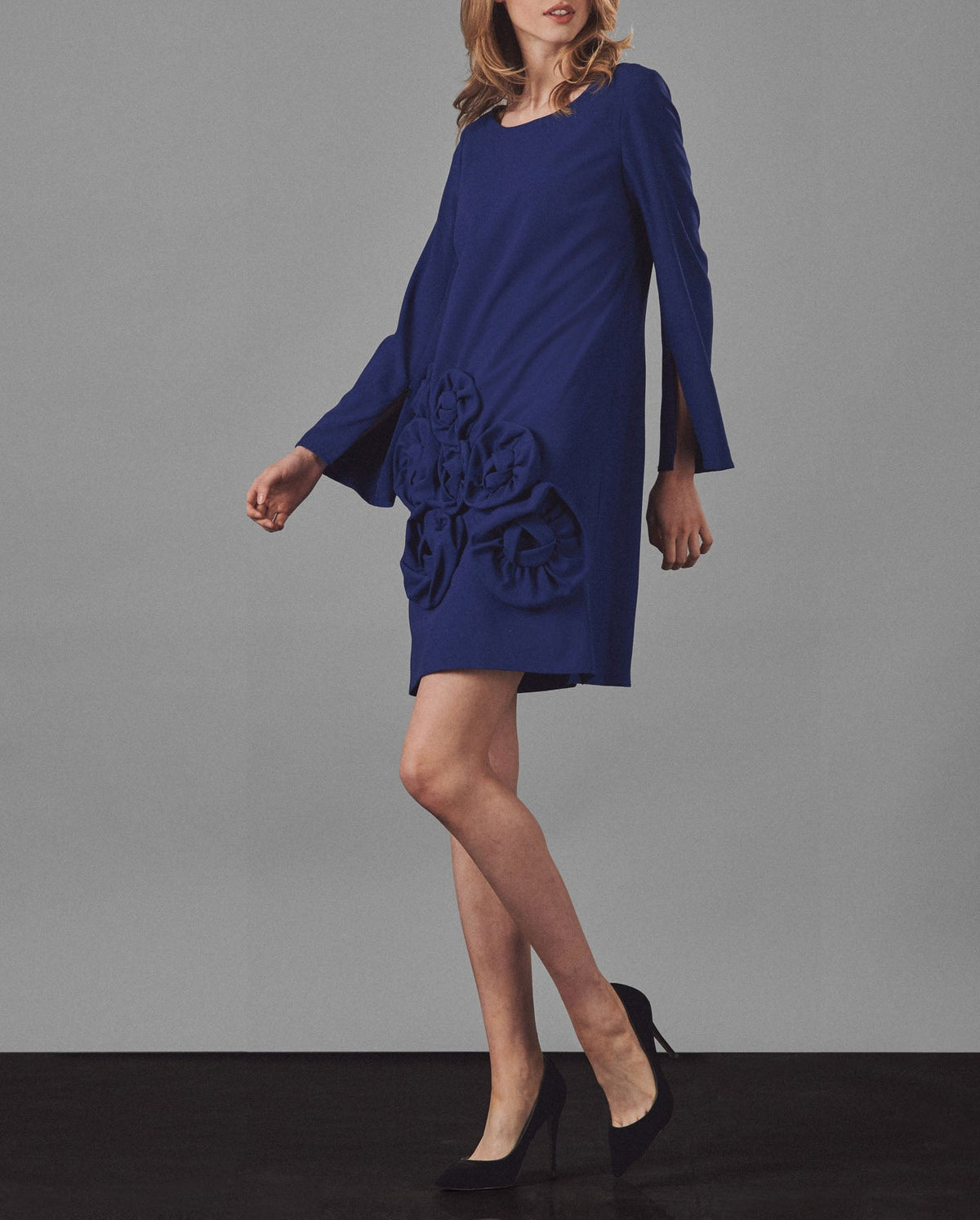 Robe Lavonna avec fleurs tricotées - Ultrablue