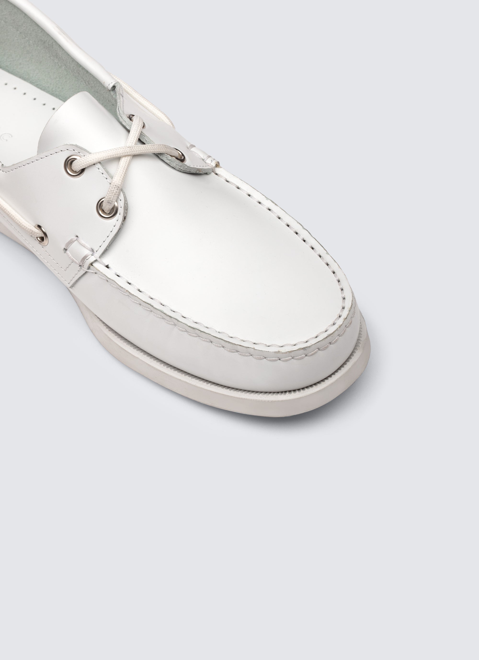 Leather boat loafers - White