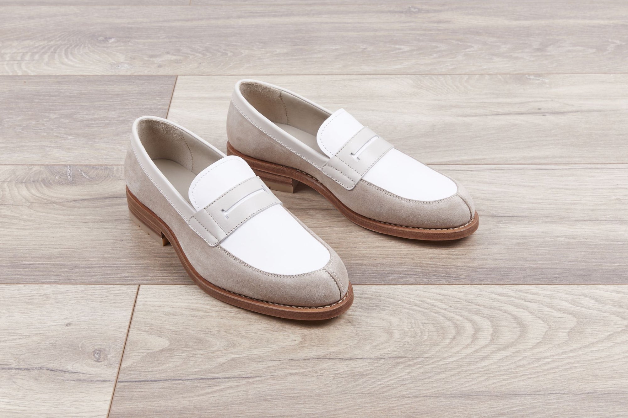 6qty NEW / Loafer LILIUM FE VELOURS/ PURECALF CUIR - Grege/ivoire
