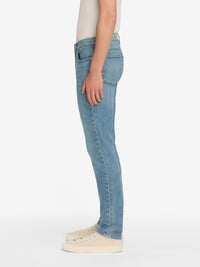 L'HOMME SLIMTITAN