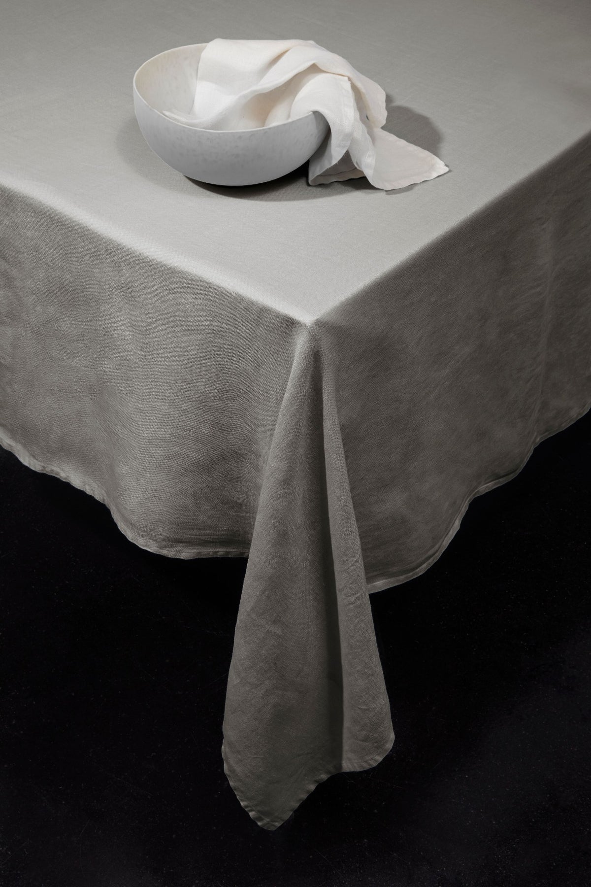 LINEN SATEEN TABLECLOTH-LARGE-GREY