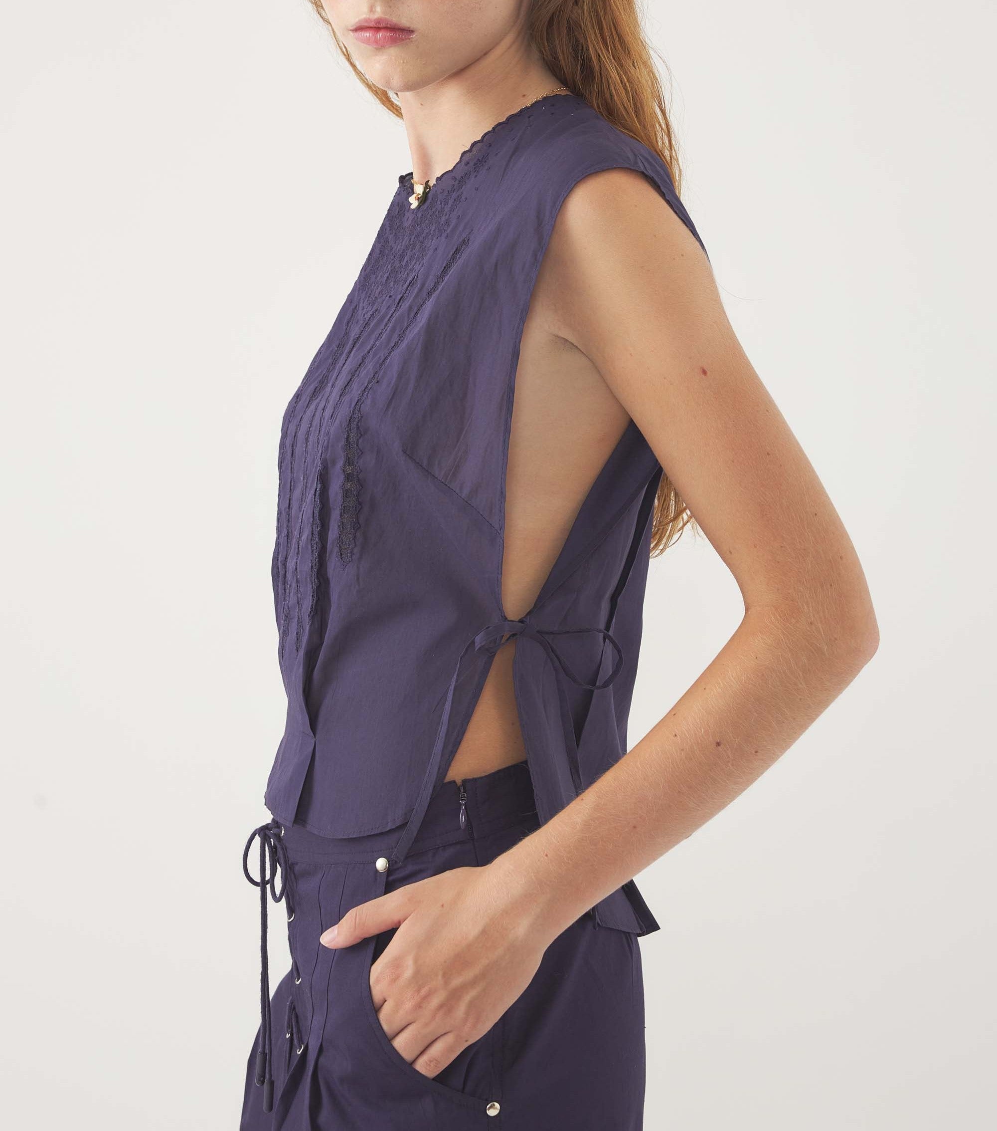 NAVY LOLA TOP