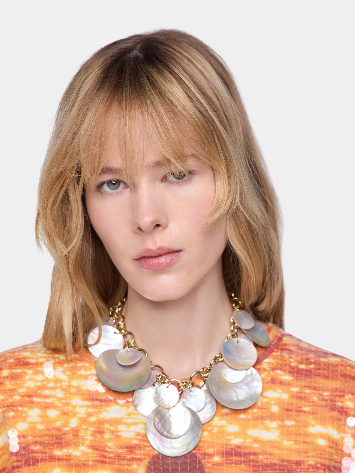 Shell discs necklace