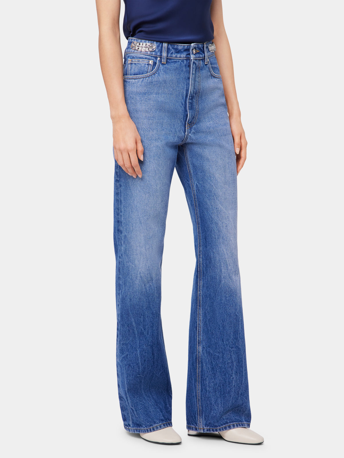 Signature jeans with 1969 metal discs