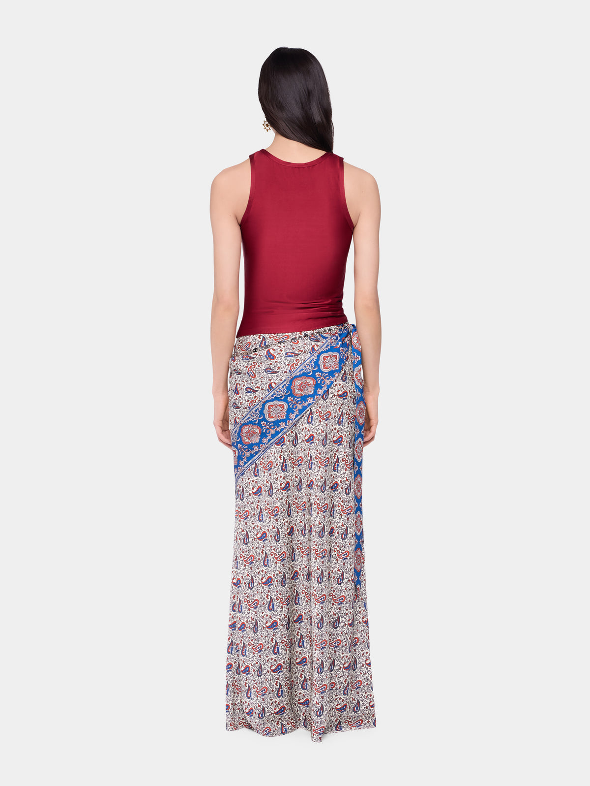 Long skirt in printed satin
