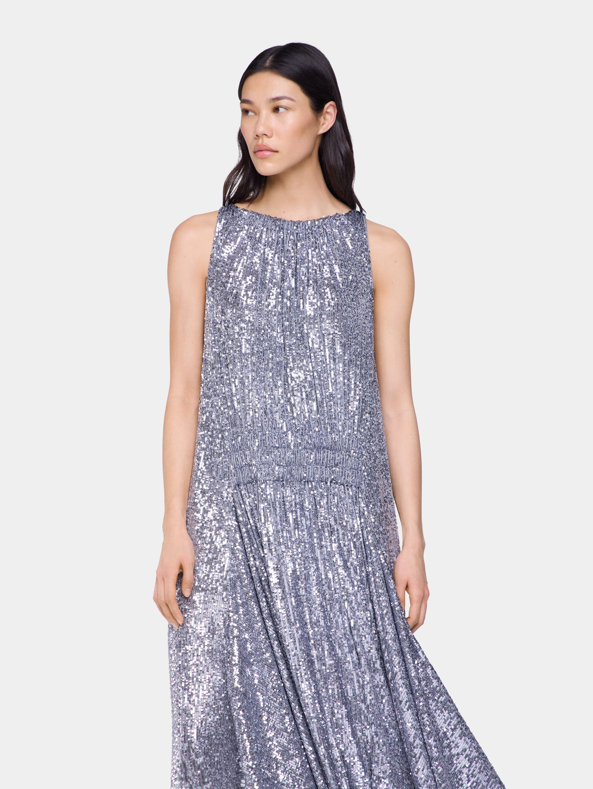 Midi dress in sequins