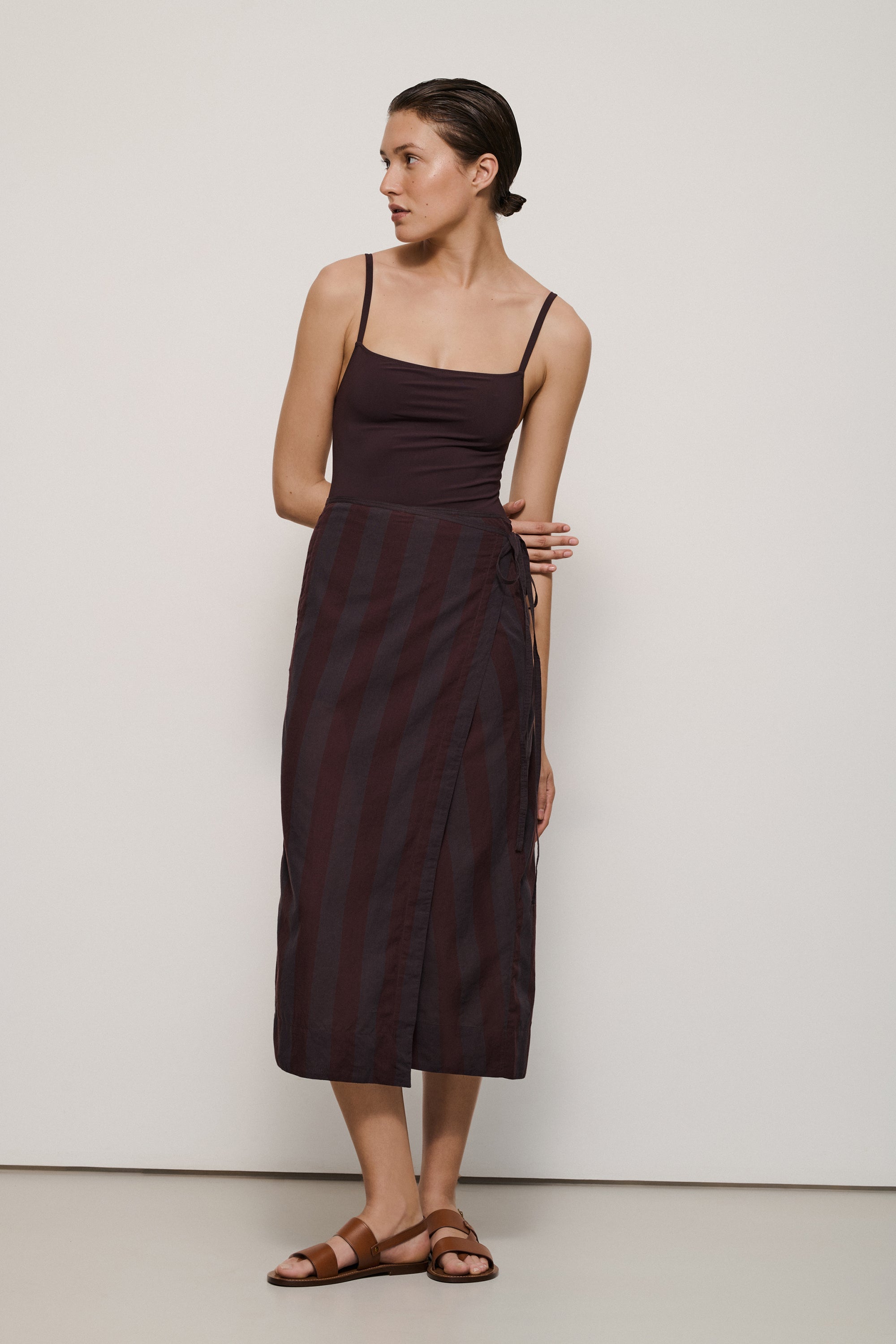 75 / NEW   JUPE LA GONNA