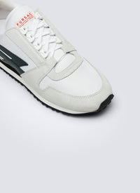 Low leather trainers - White