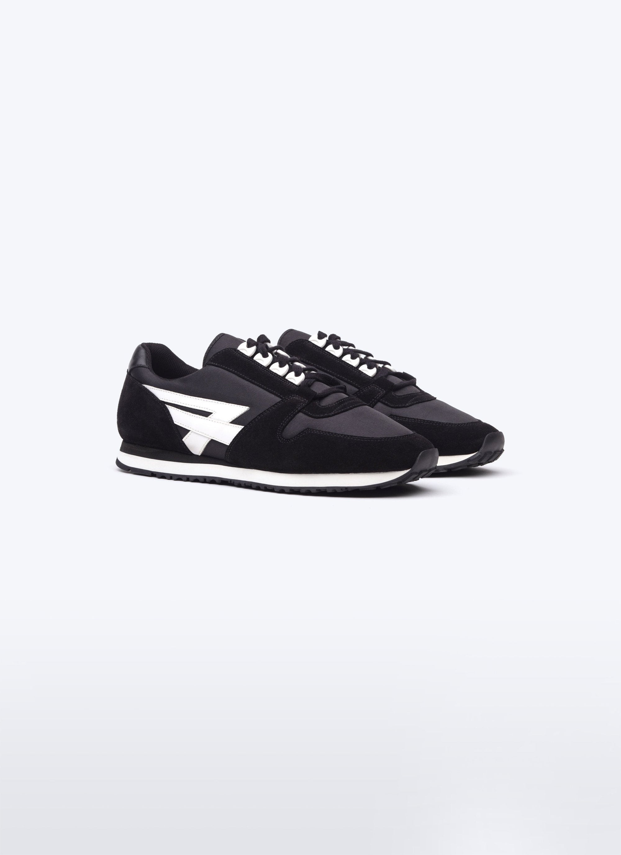 Baskets basses en cuir - Noir & Blanc