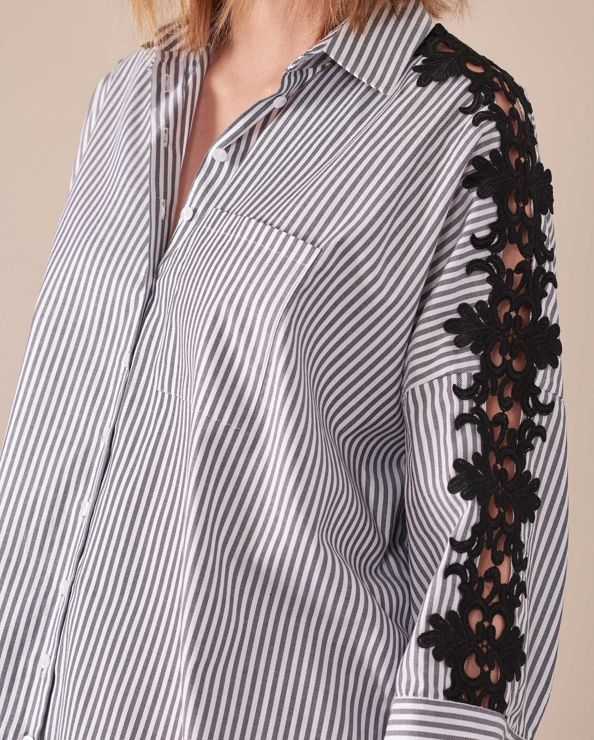 Chemise Ludivine à manches 3/4 en dentelle - Black & White