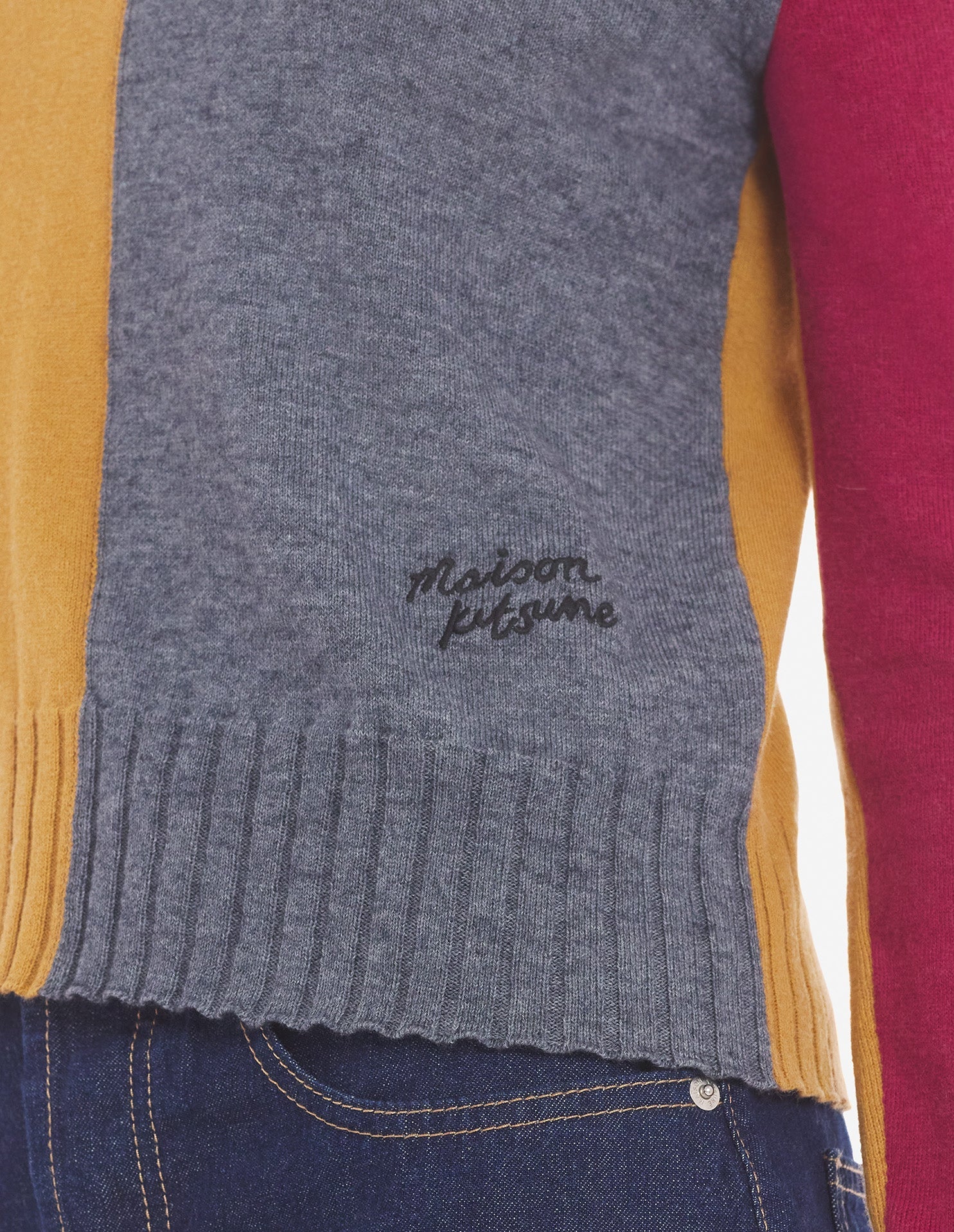Pull à blocs de couleurs en laine mélangée - Mustard & stone