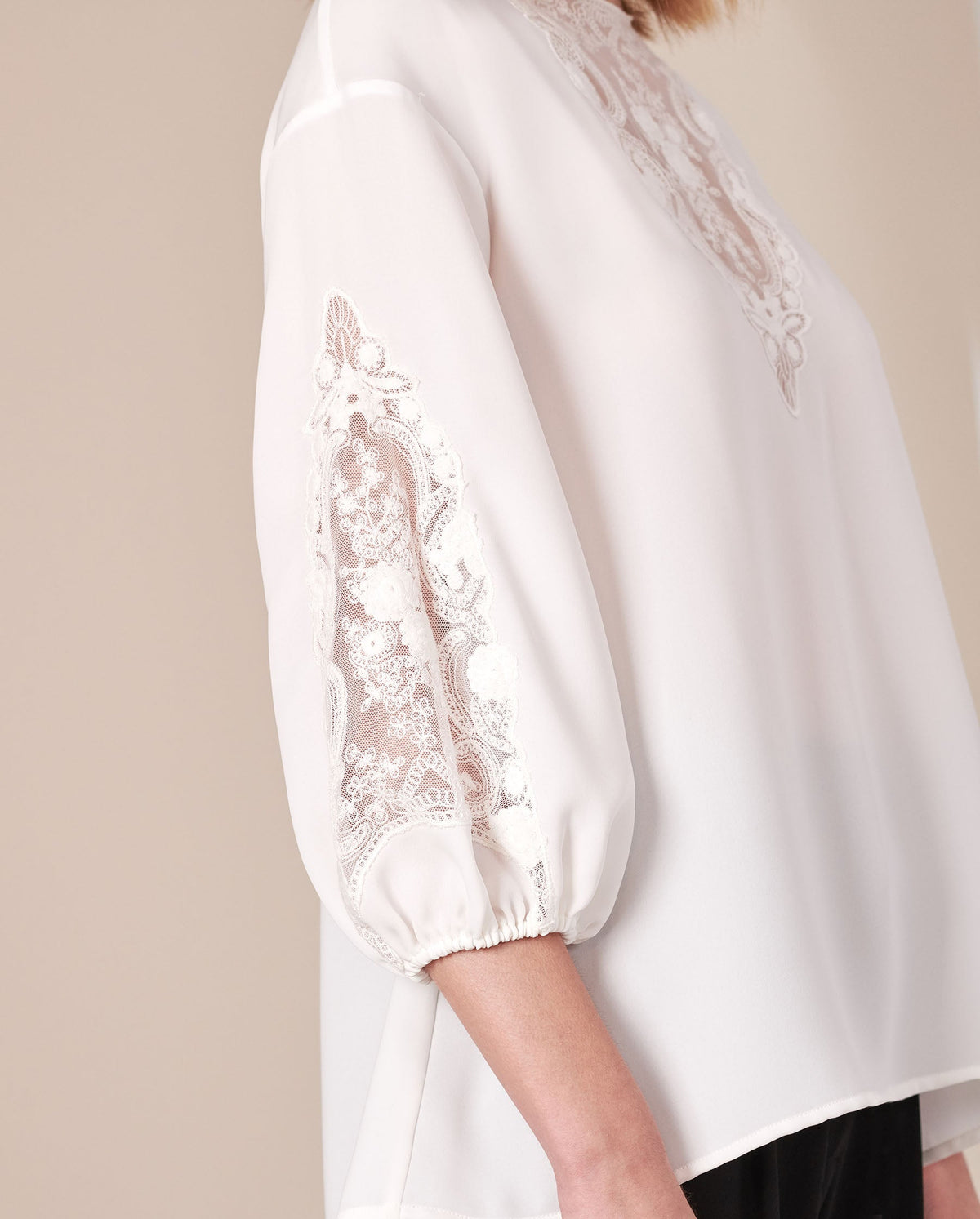 Blouse Lysandra à dentelle - White