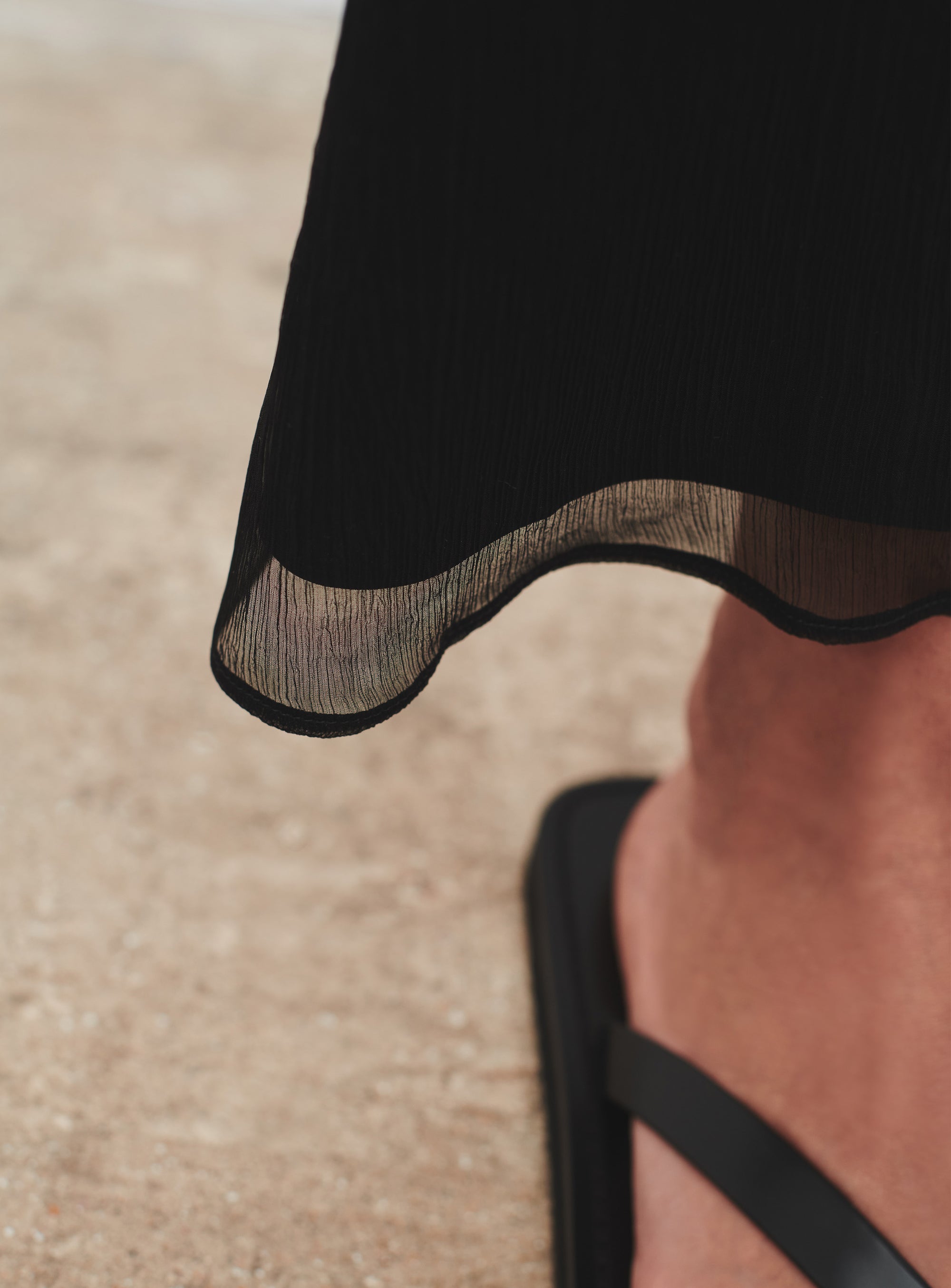 Layered Column Skirt - Black
