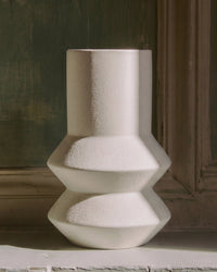 Leandro spotted ceramic vase - White