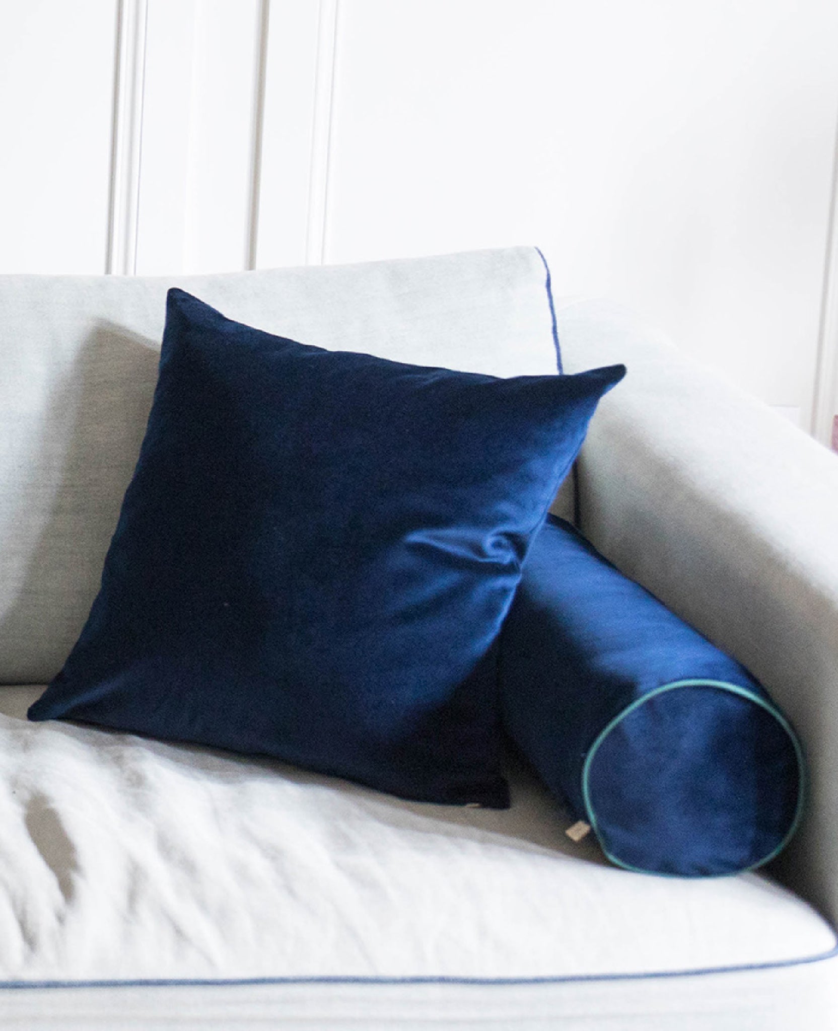 Coussin Adri en velours - Bleu marine