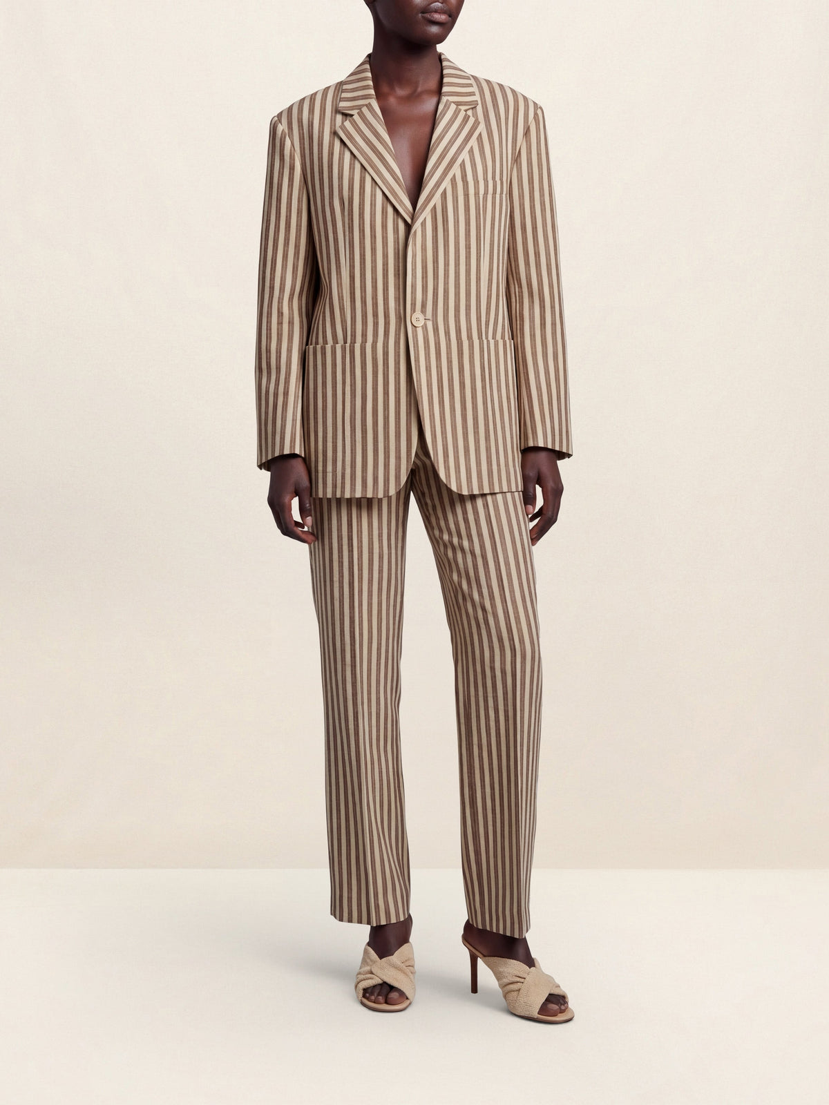 220€ / 1 sold //1 QTY / ST100%   Blazer à rayures en soie mélangée - Beige Brown Stripes