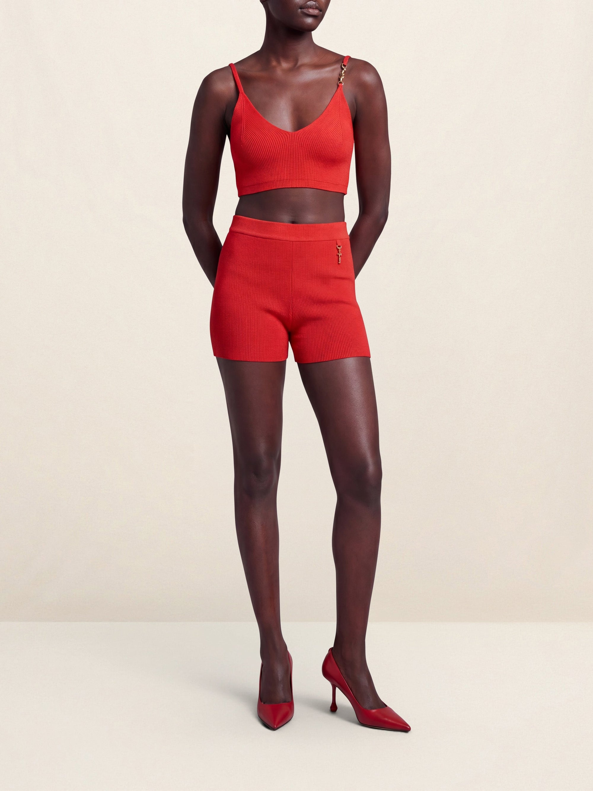 DARK RED LE SHORT PRALU
