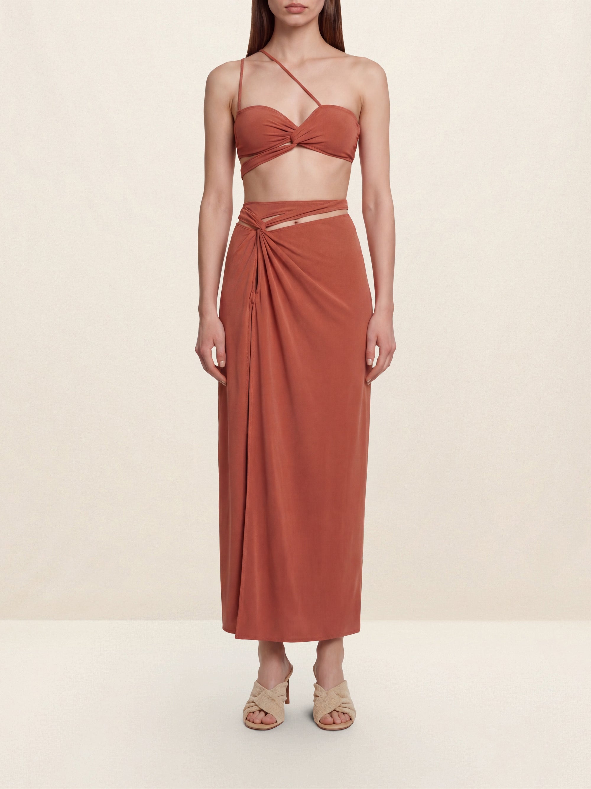 The Espelho Skirt - Red