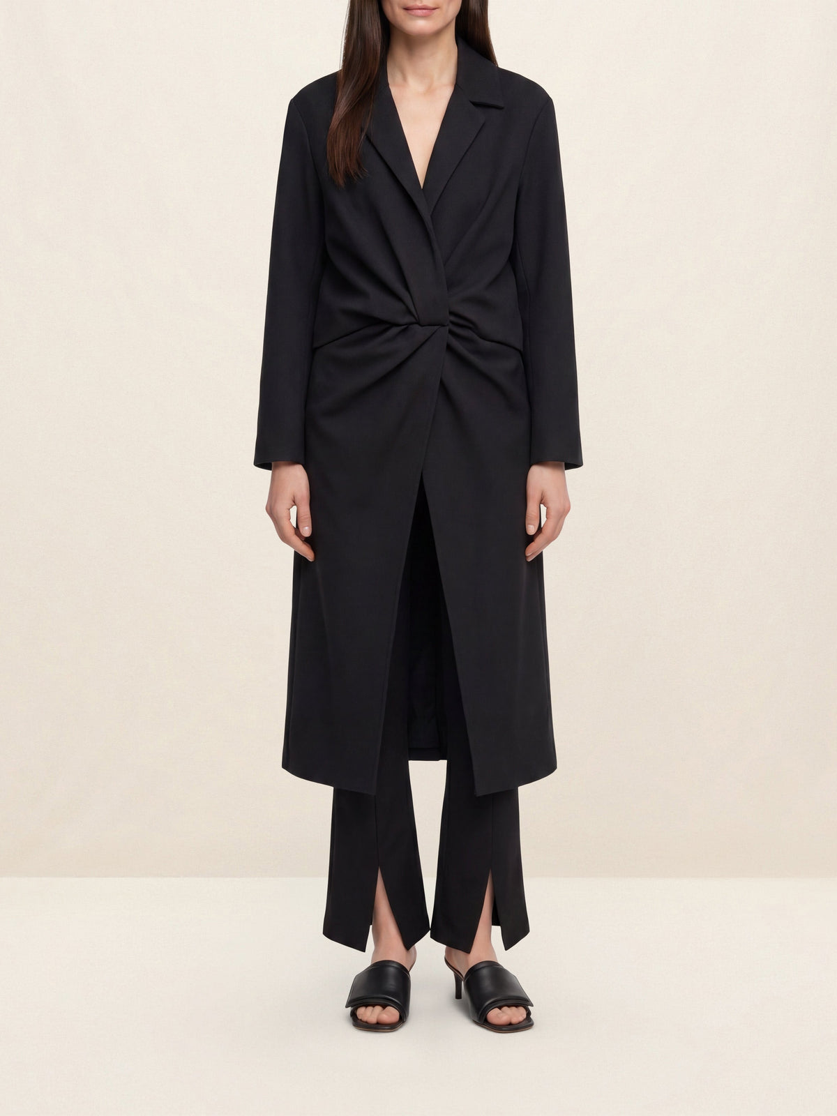 420€ / 0 sold //4 QTY / ST0%   Manteau Vaal à manches longues - Black
