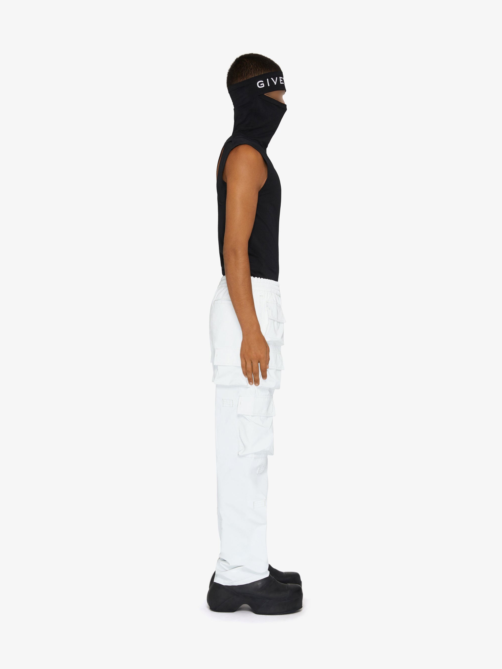 Top balaclava à découpes sans manches - Black