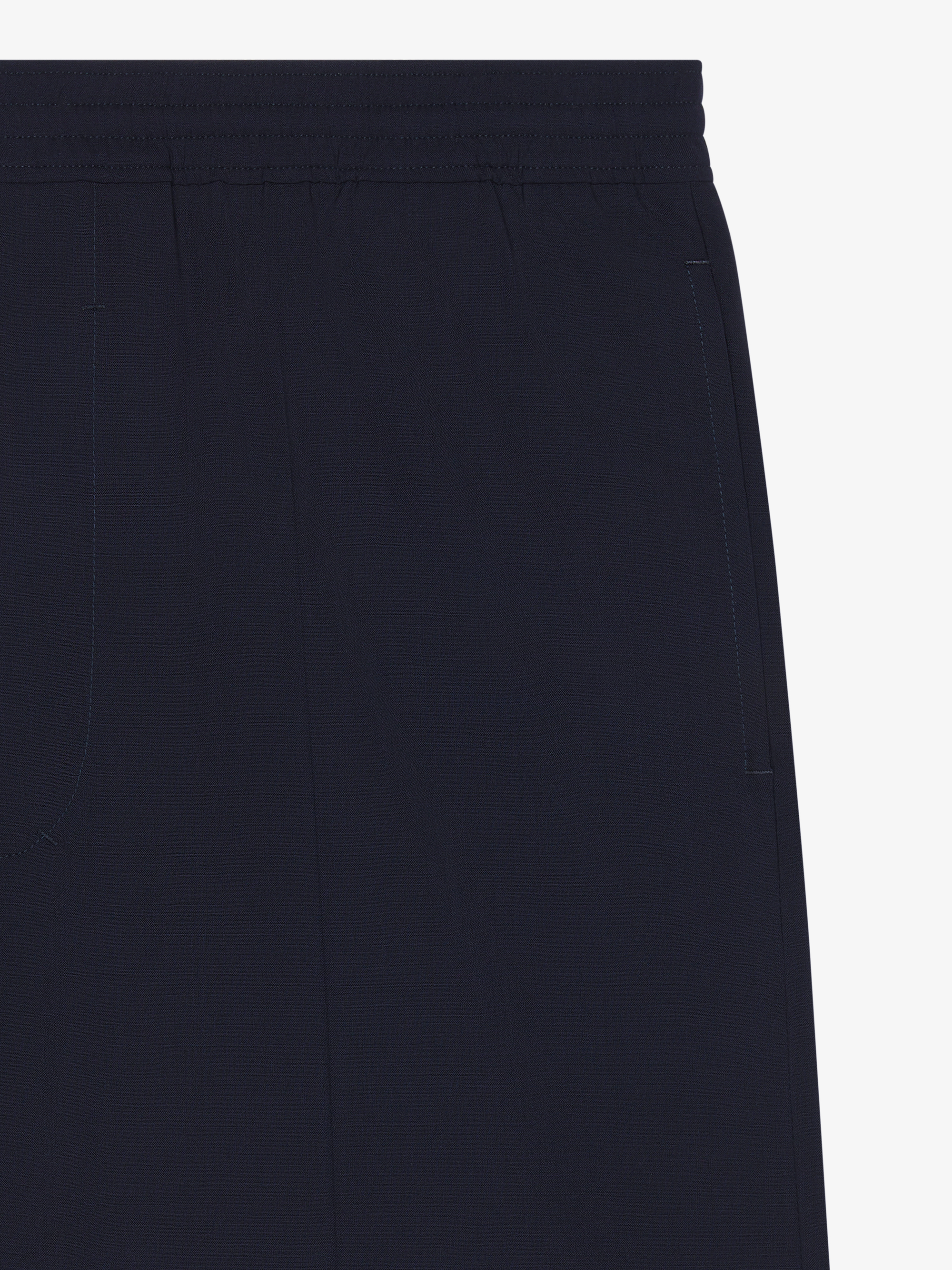 TAILORED JOGGER SHORTS