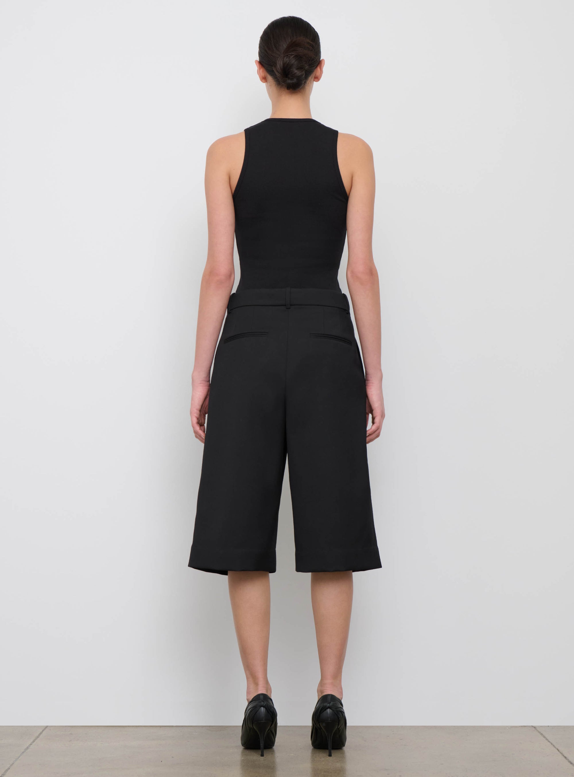 Low Rise Short - Black