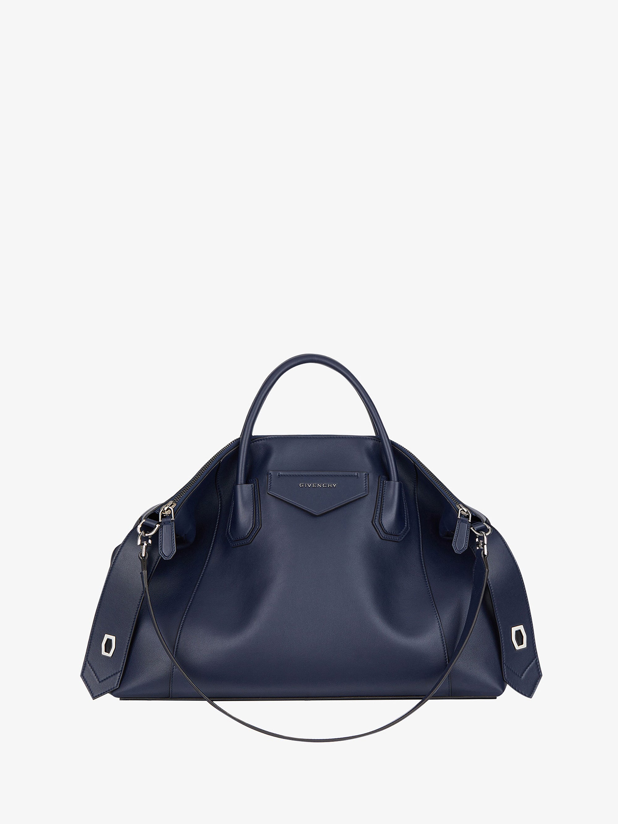 ANTIGONA SOFT - MEDIUM BAG