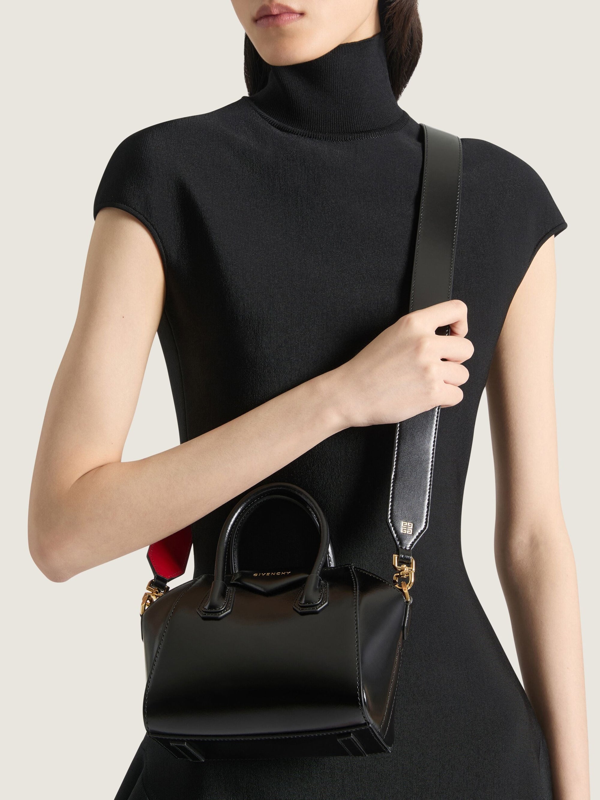 Sac Antigona toy en cuir - Black & Red