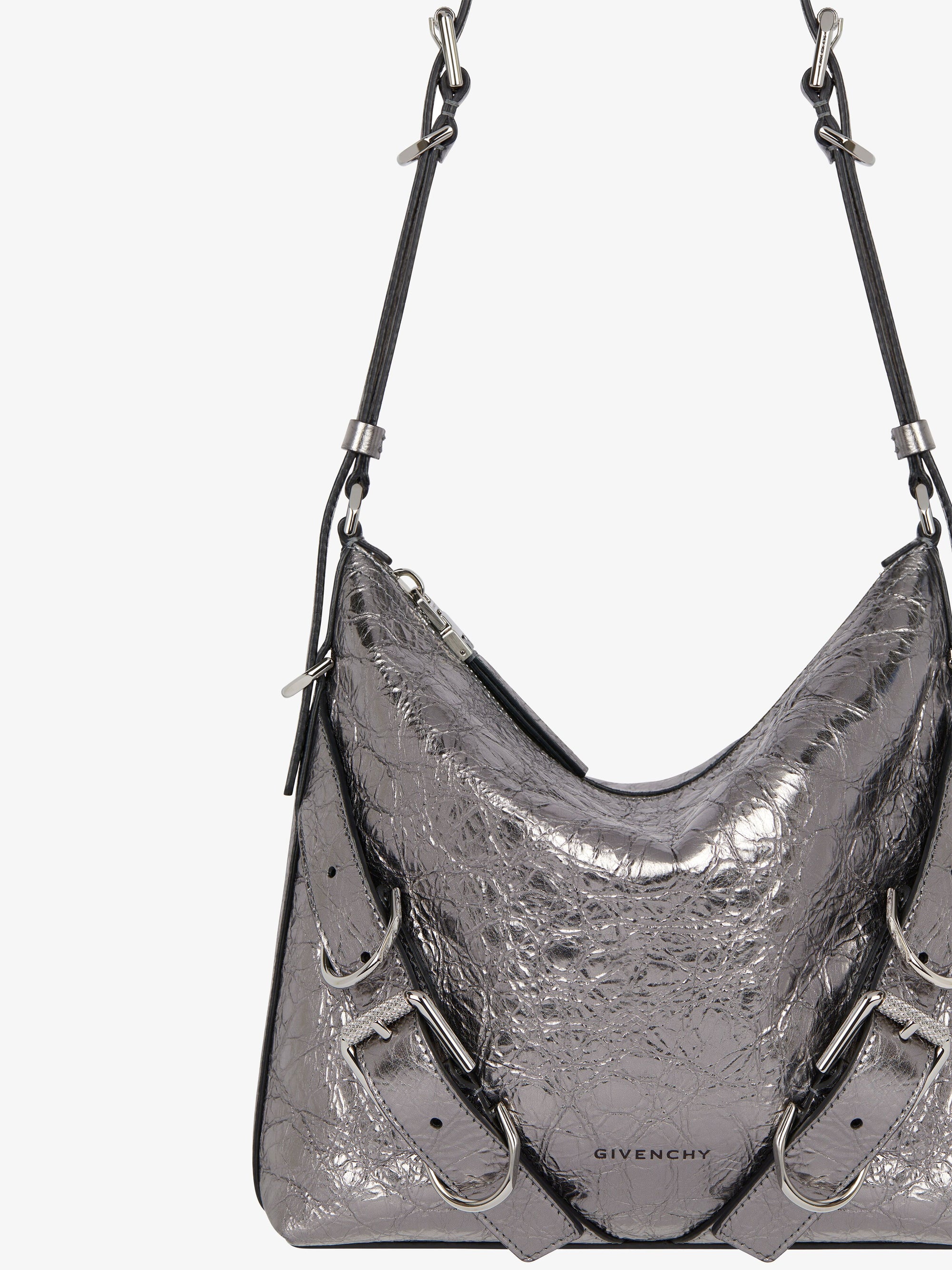 Sac Voyou crossbody en cuir laminé - Silvery Grey