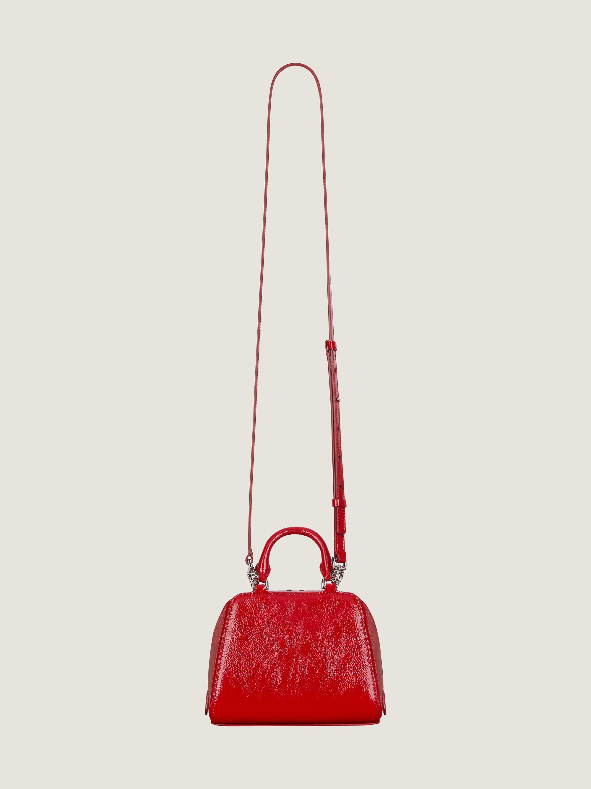 SHINY PATENT LEATHER W/ SILVERY JEWELRY