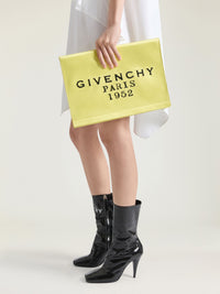 SHOW - GIVENCHY POCHETTE