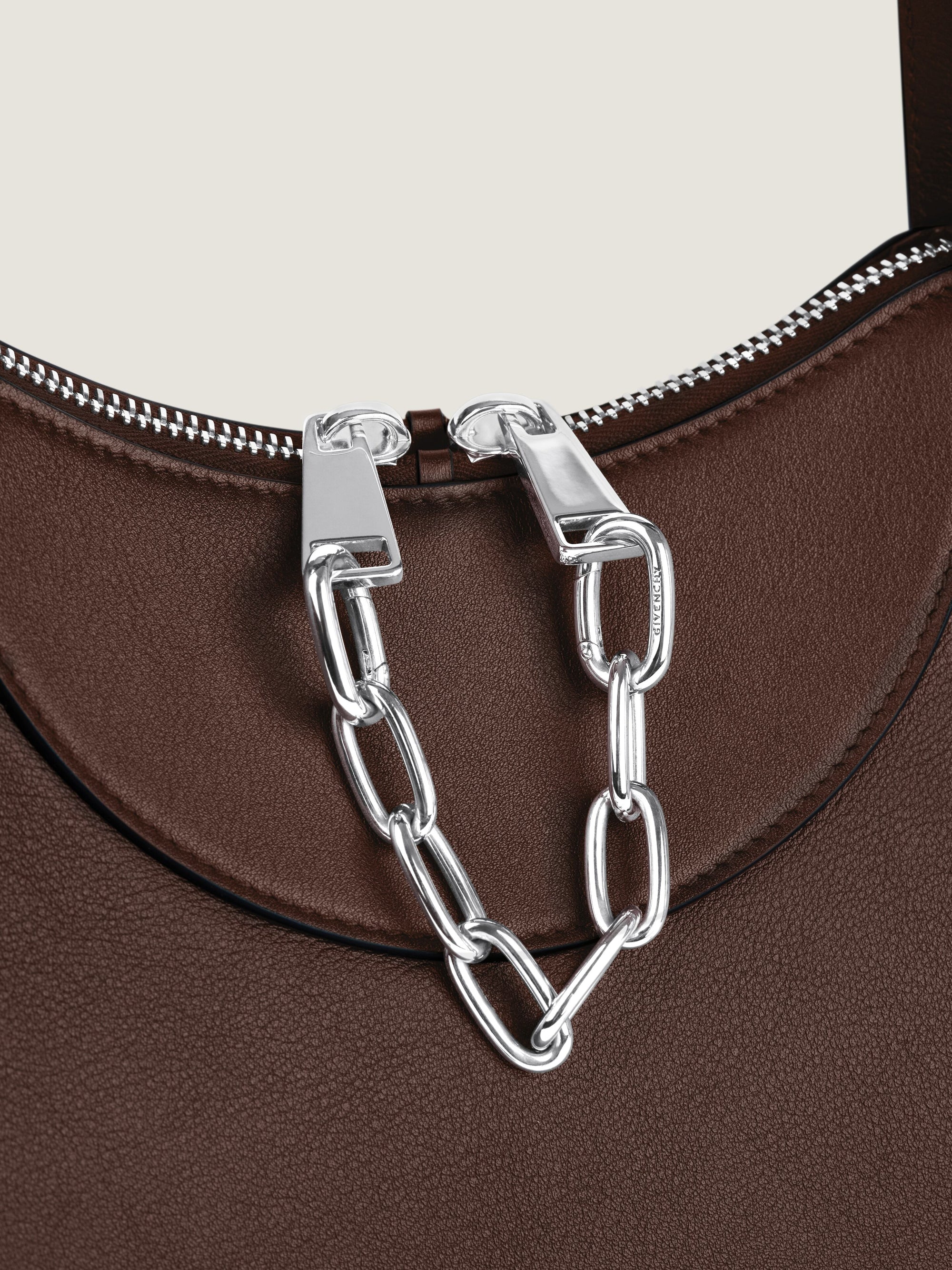 SNATCH - MEDIUM CHAIN ZIP BAG
