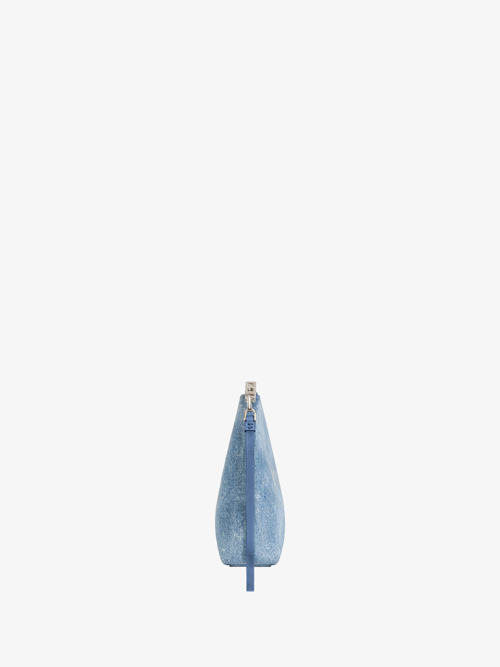 TRAVEL POUCH