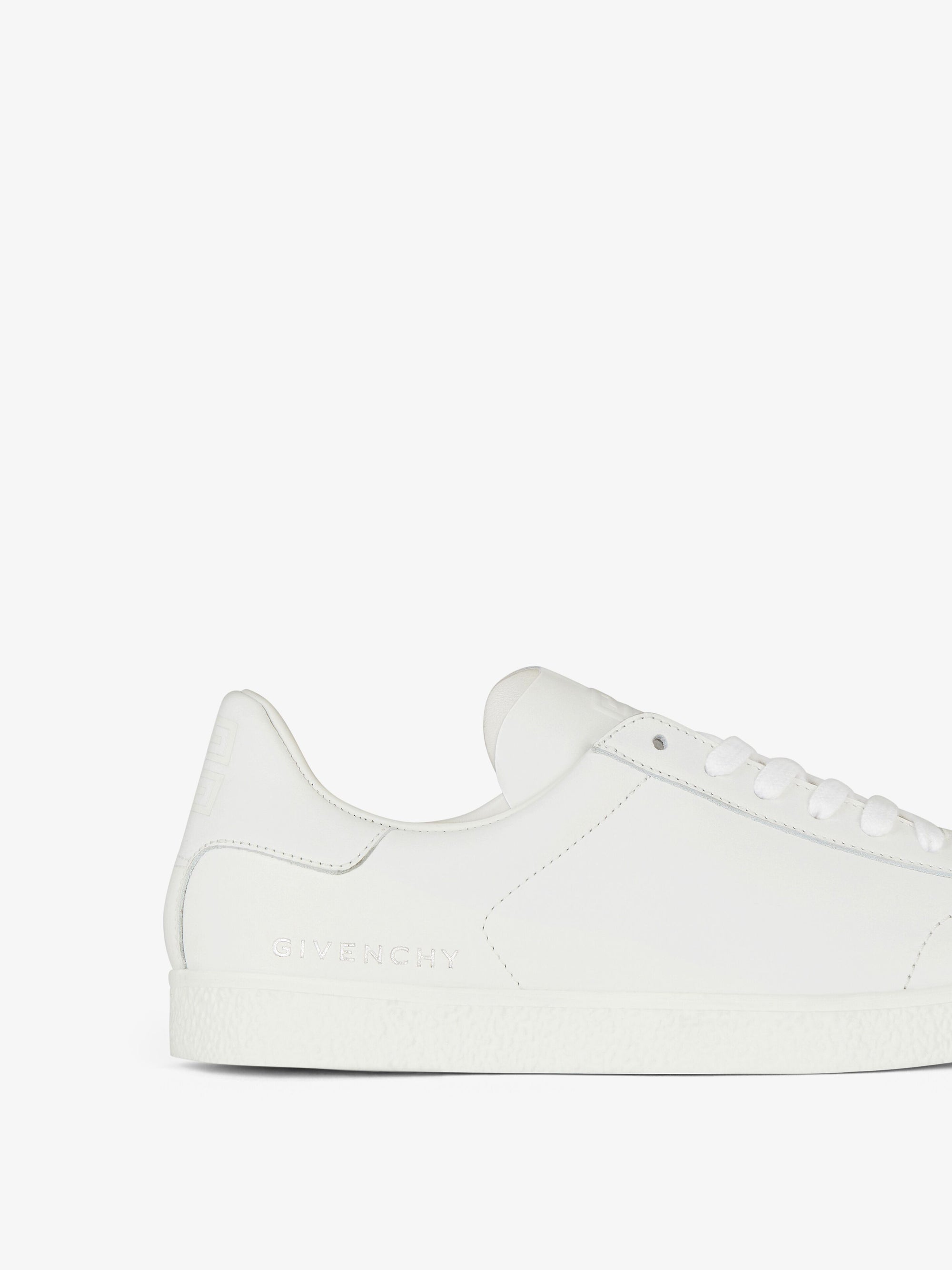 TOWN LOW TOP SNEAKERS