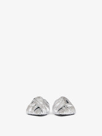 Mules plates Twist en cuir laminé - Silvery