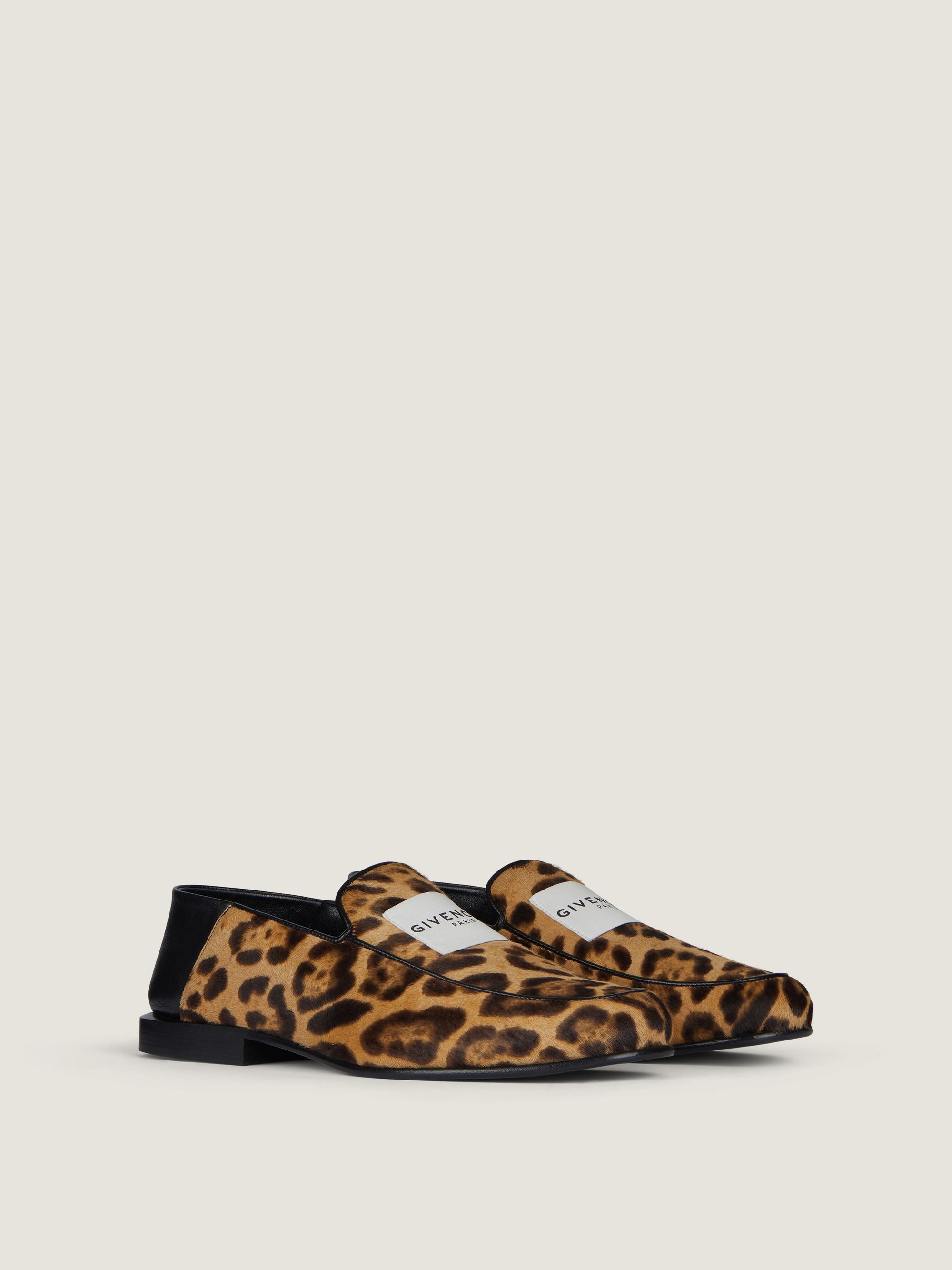 PONY WITH LEOPARD EFFECT: GIV LABEL