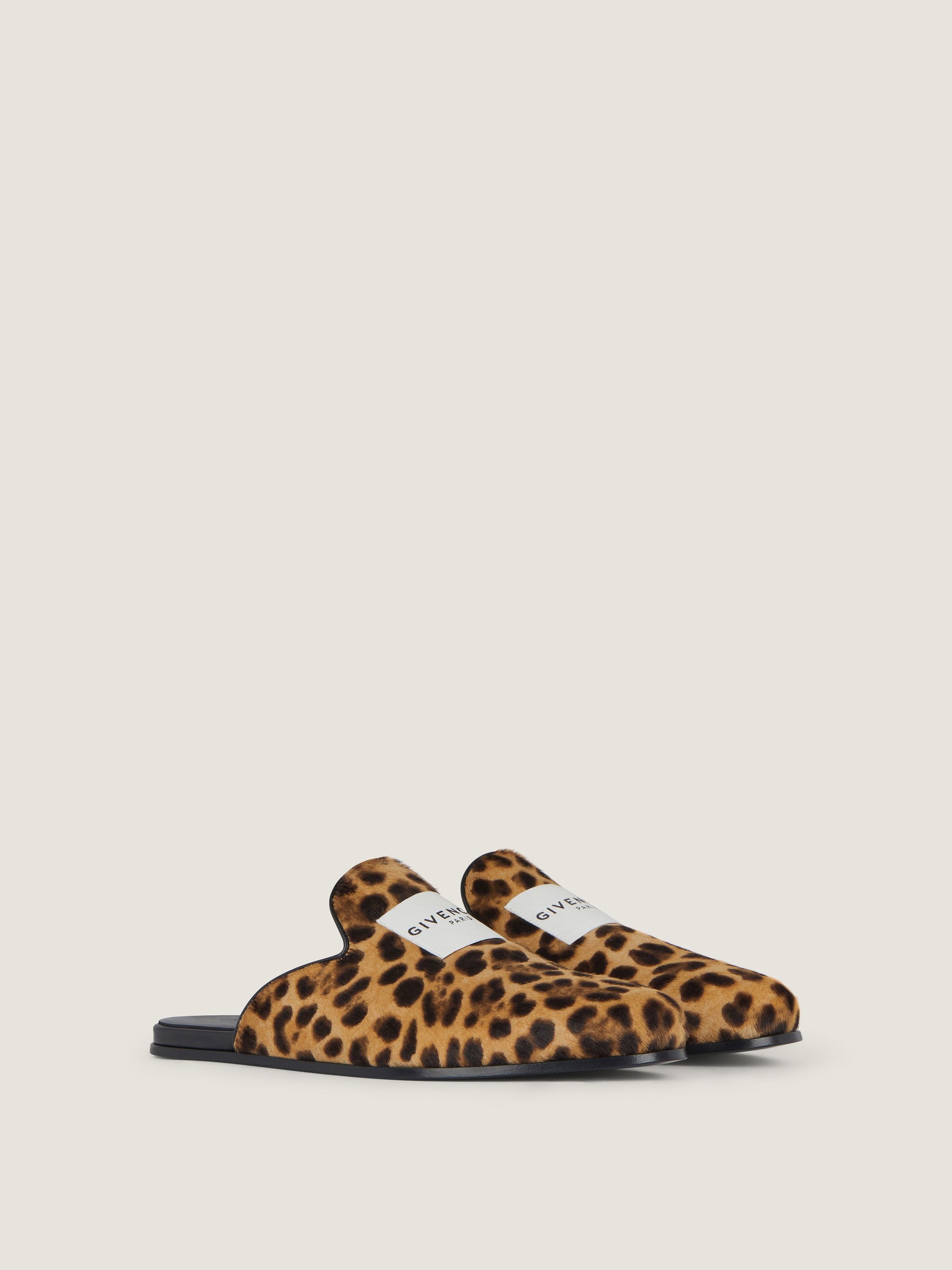 PONY WITH LEOPARD EFFECT/GIV LABEL