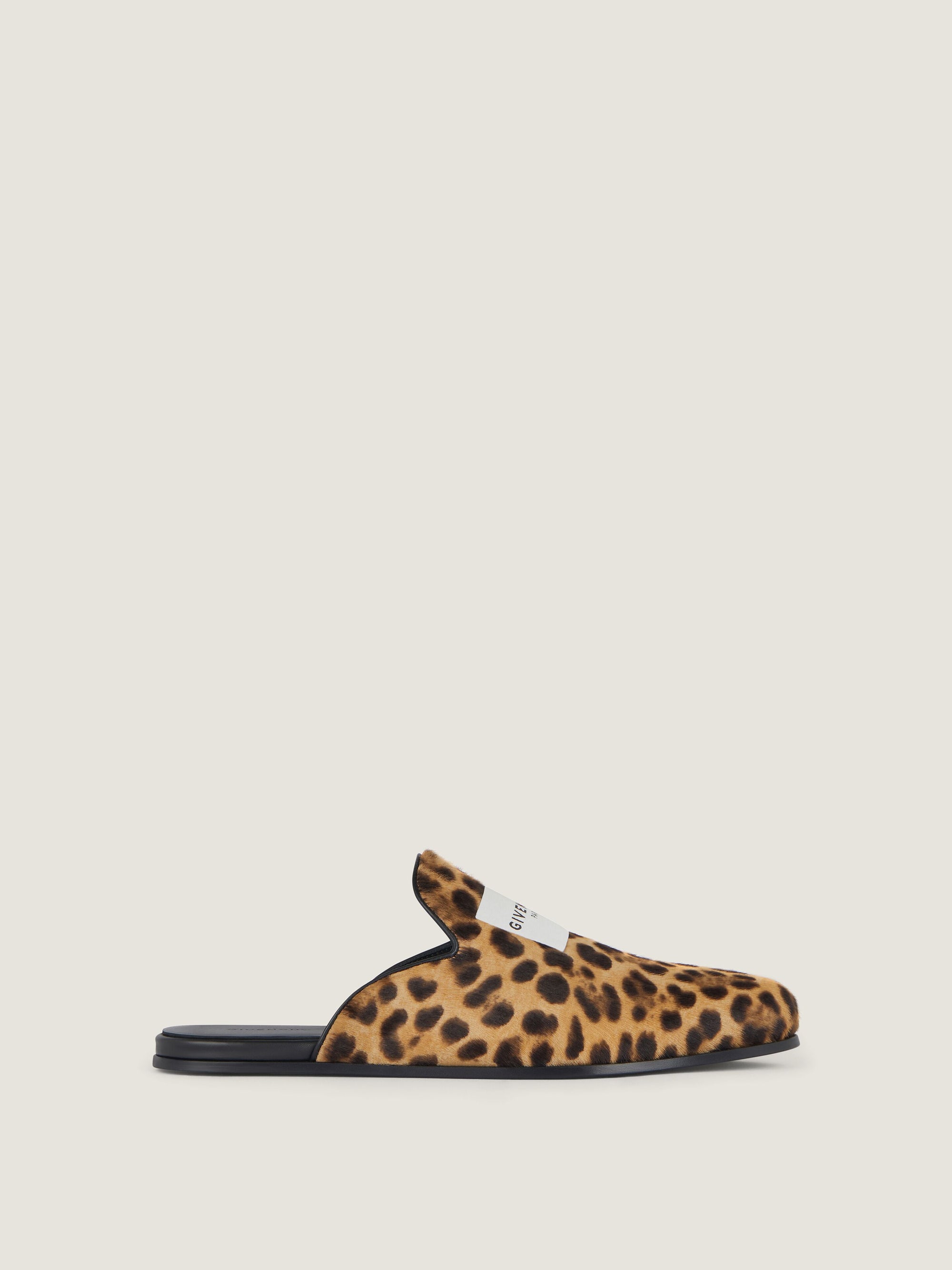PONY WITH LEOPARD EFFECT/GIV LABEL