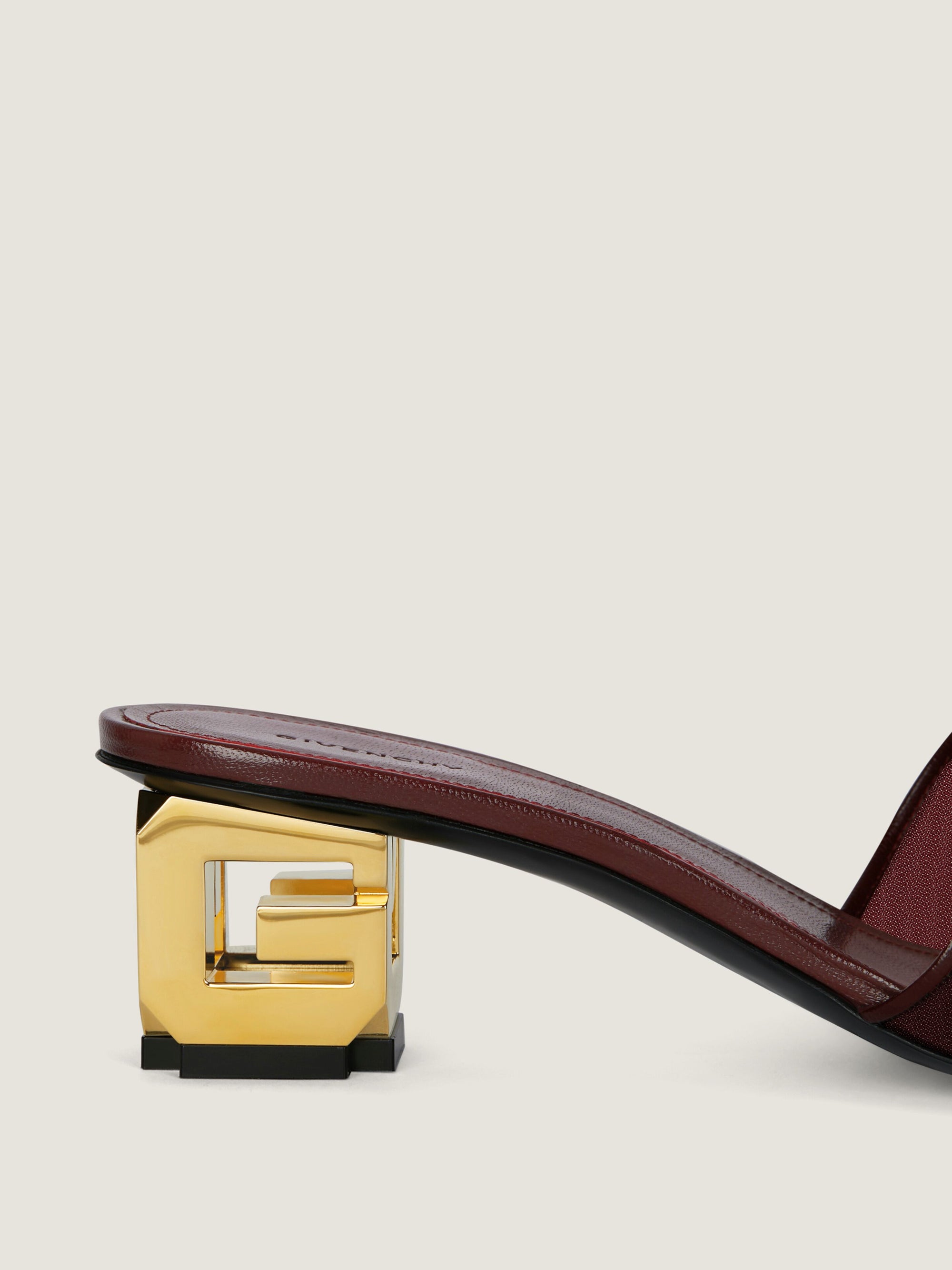 4G PLUMETIS/ G CUBE GOLDEN HEEL