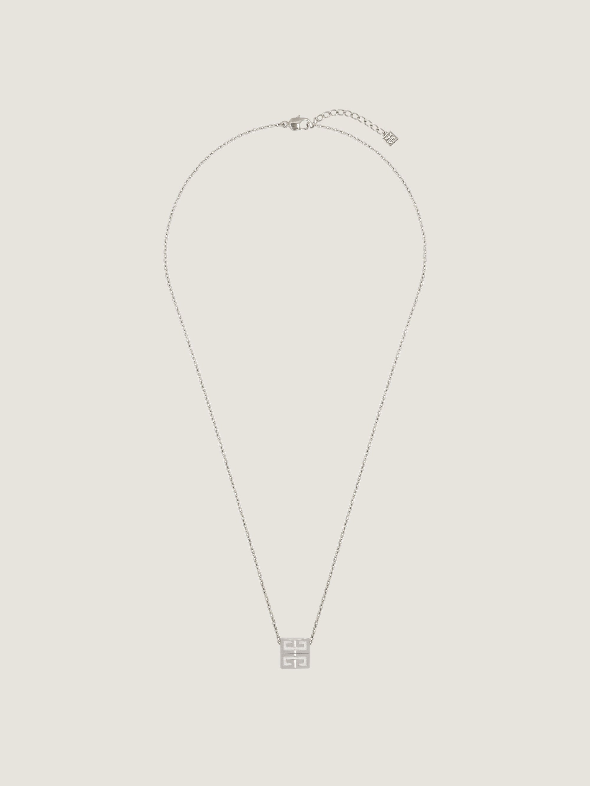 4G PENDANT SILVERY NECKLACE