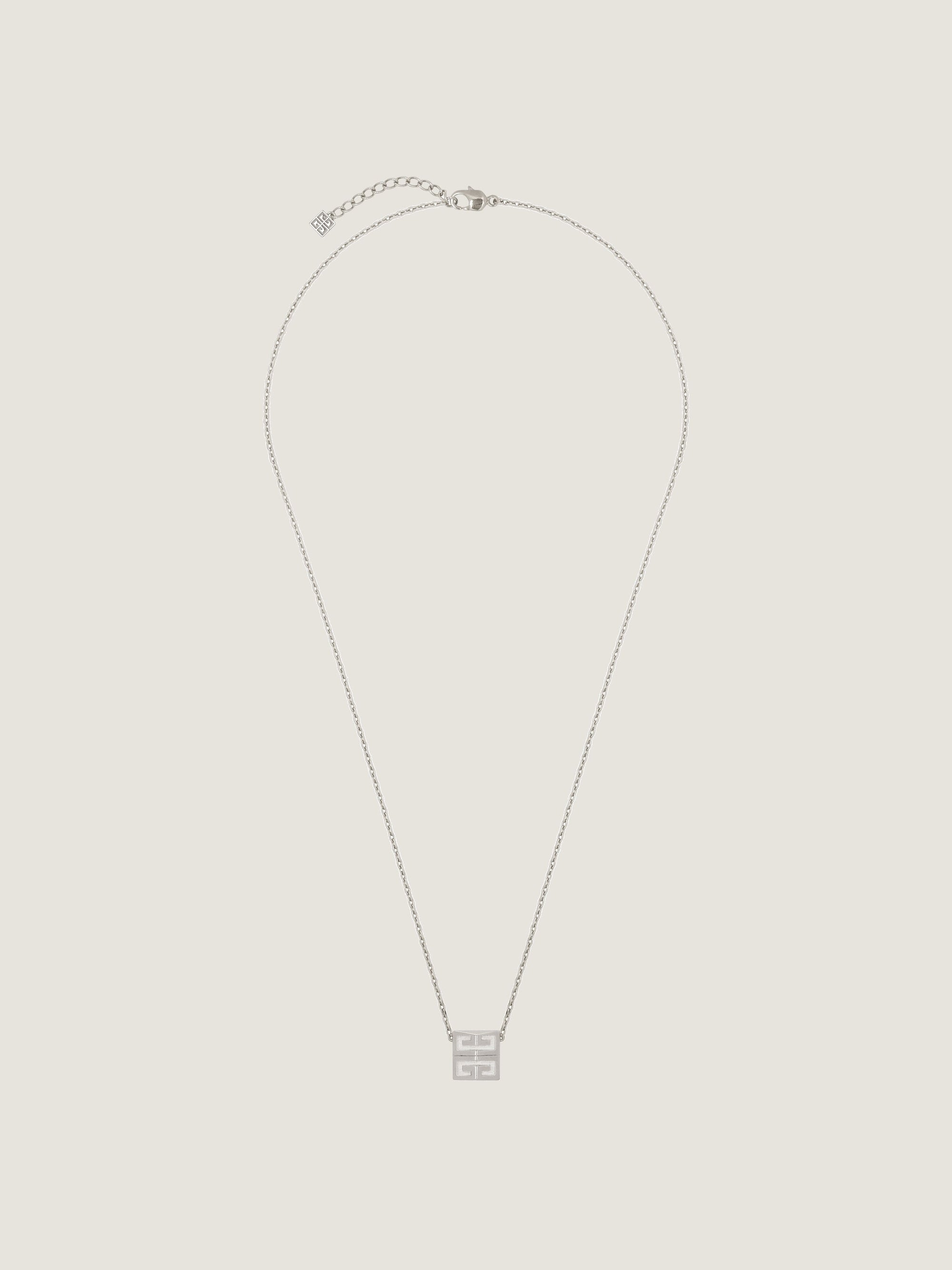4G PENDANT SILVERY NECKLACE