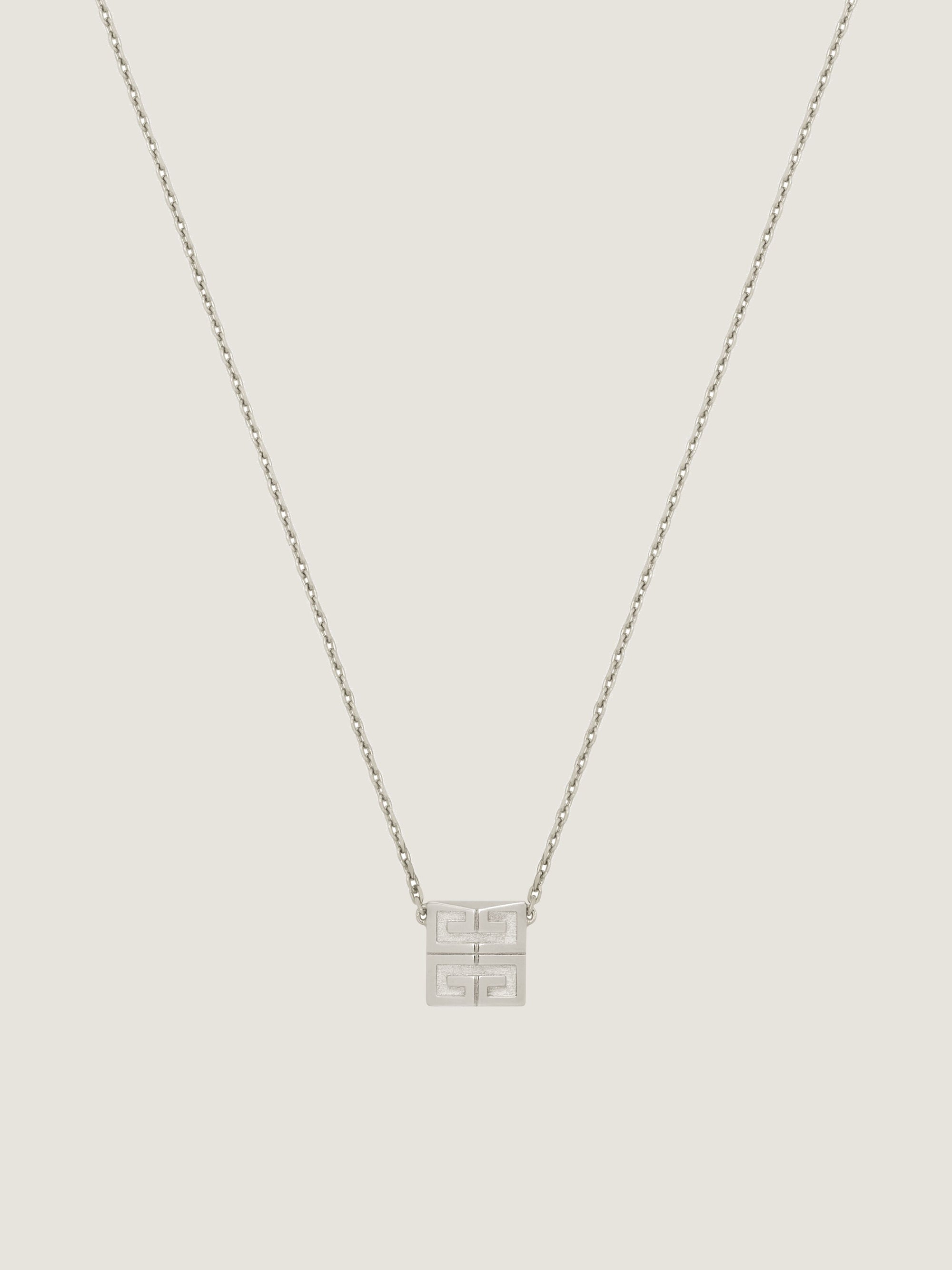 4G PENDANT SILVERY NECKLACE