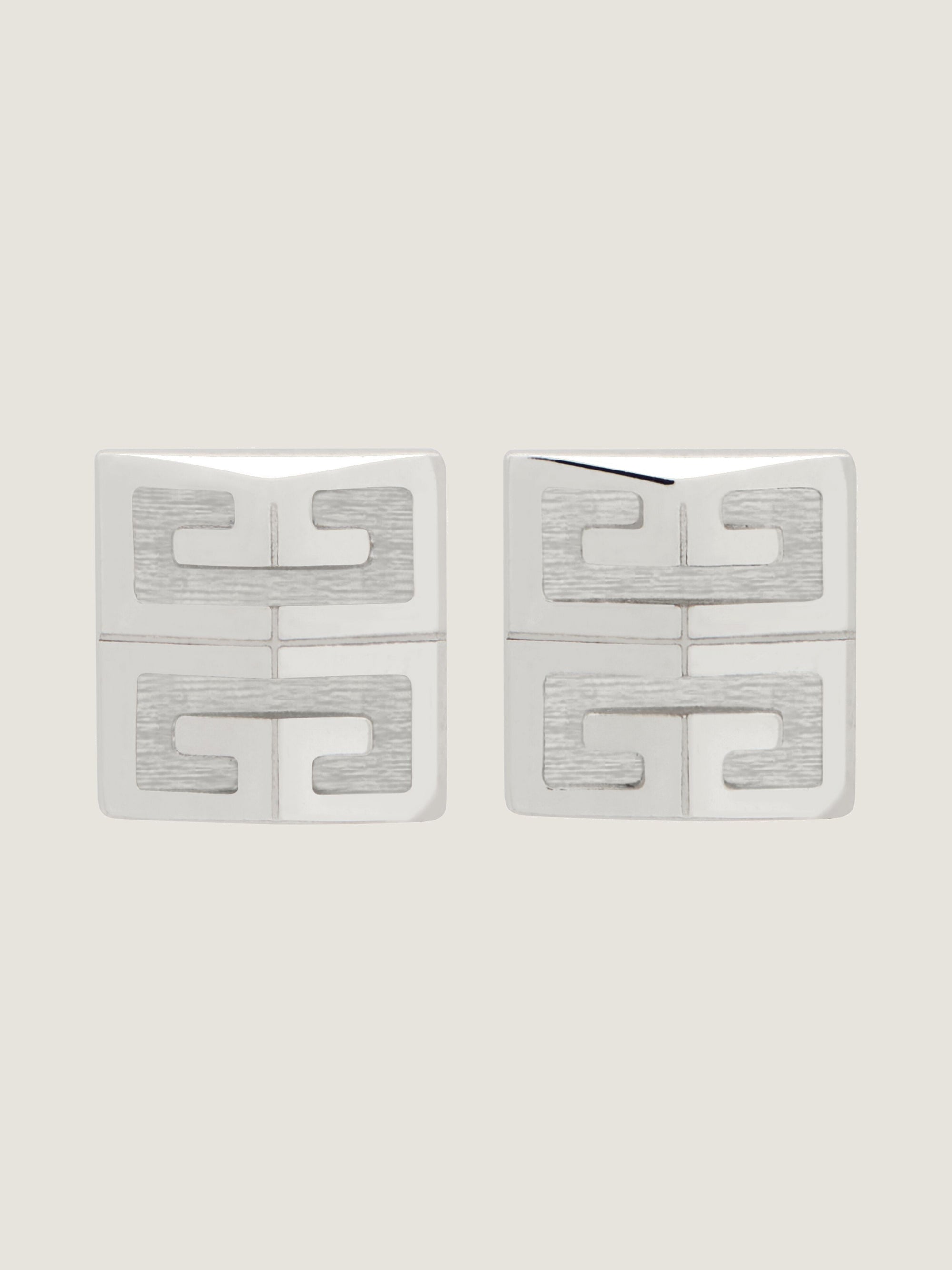 4G SILVERY STUD EARRINGS