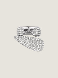 BRASS & STRASS