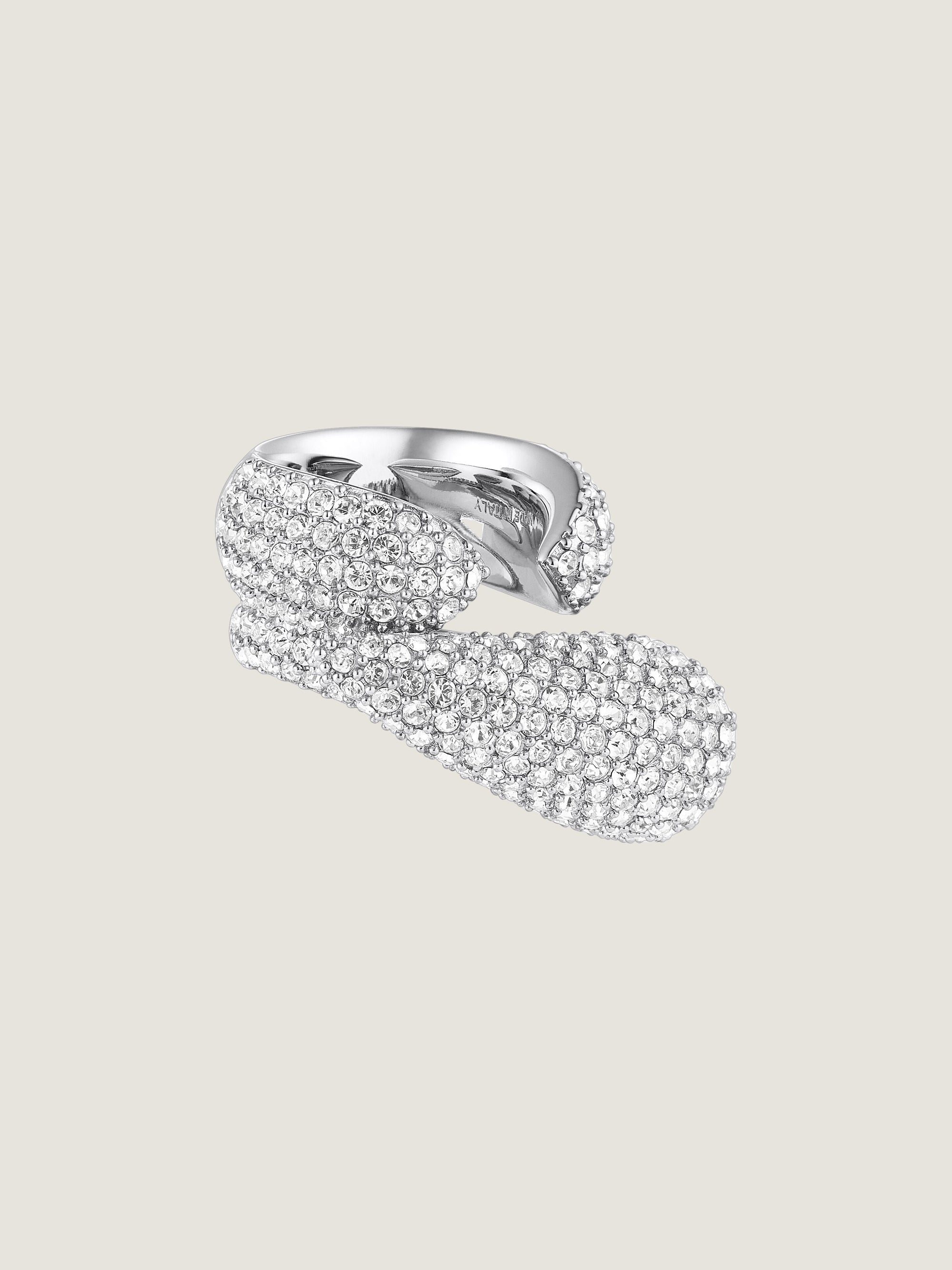 BRASS & STRASS