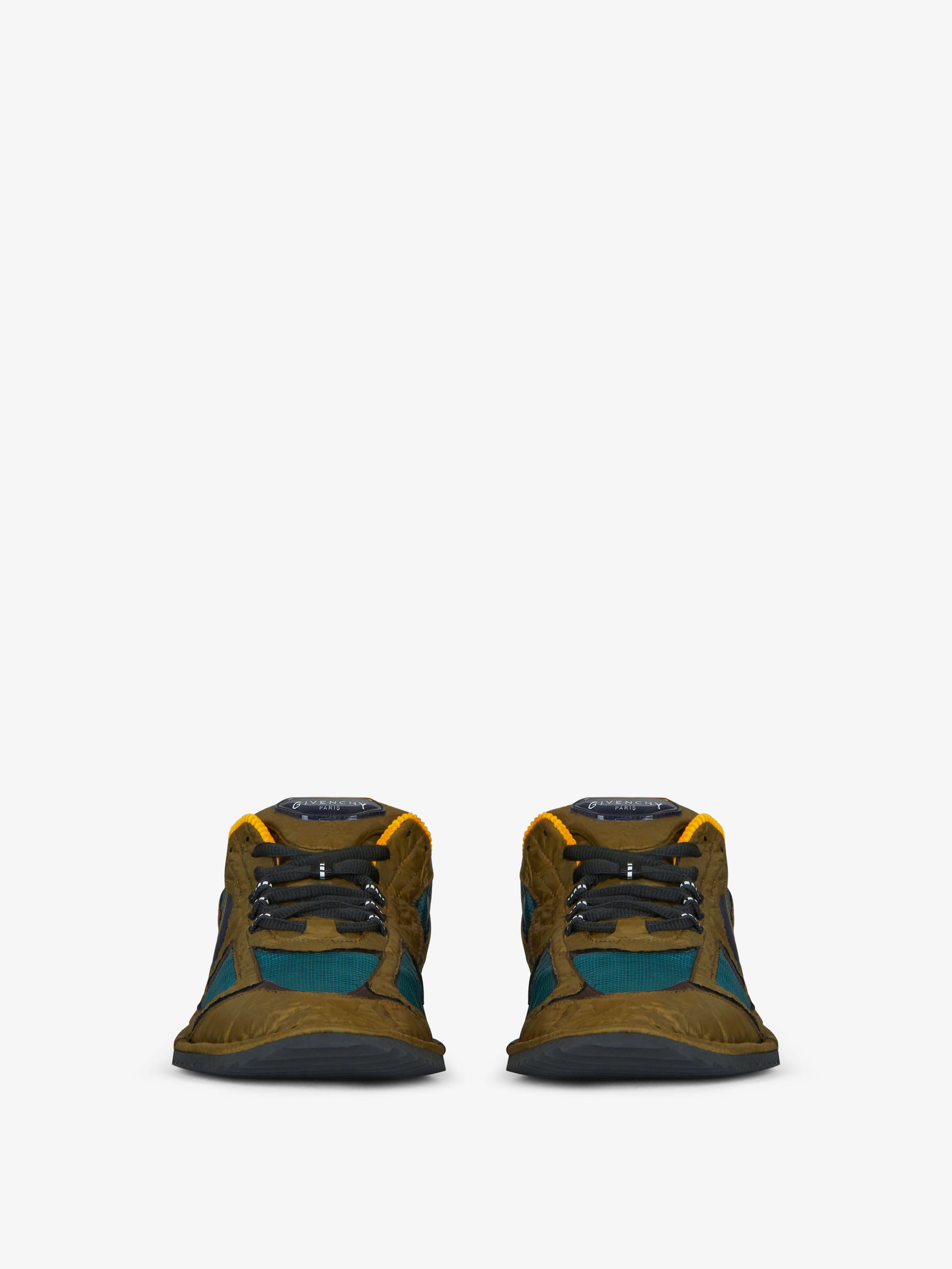 FLAT SNEAKER