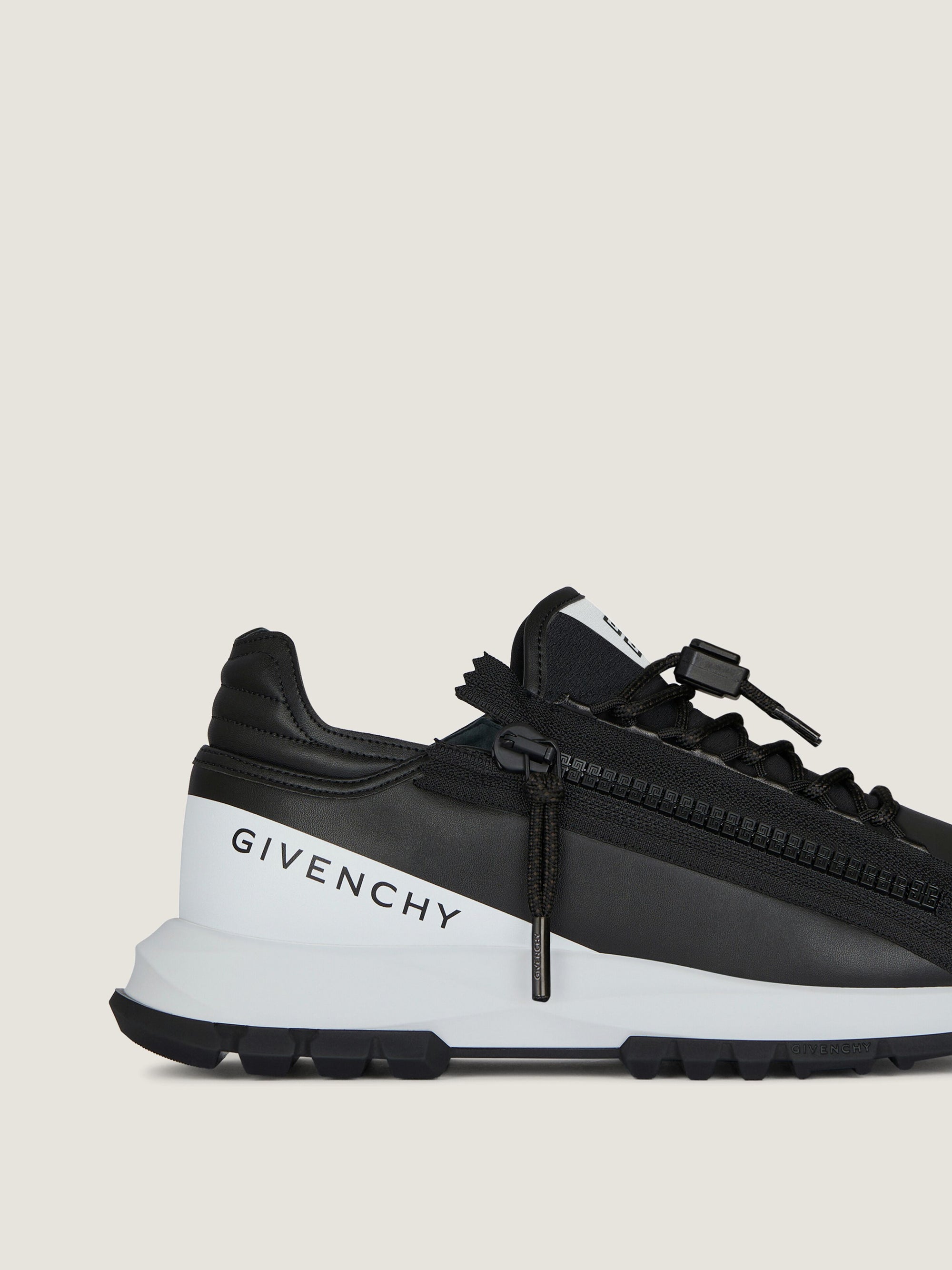 SPECTRE ZIP RUNNERS